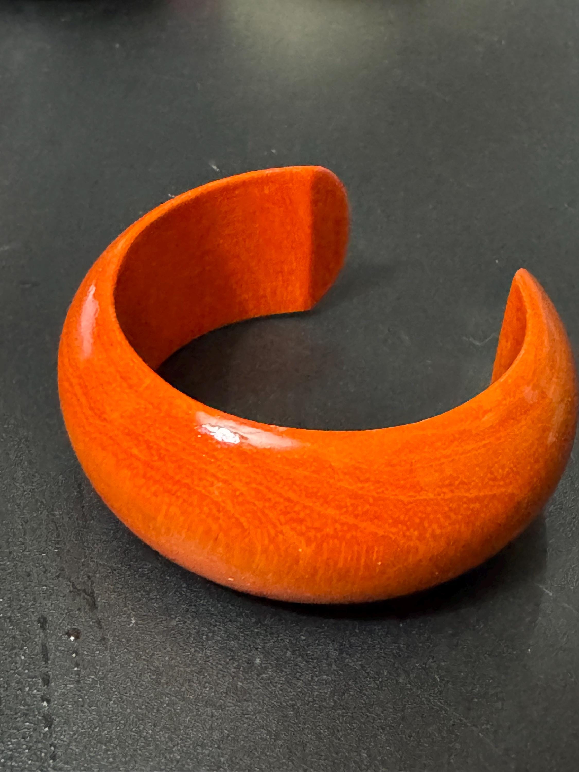 Retro 2.5cm wide coloured wooden bangles,  open cuff bracelets, create a bangle stack