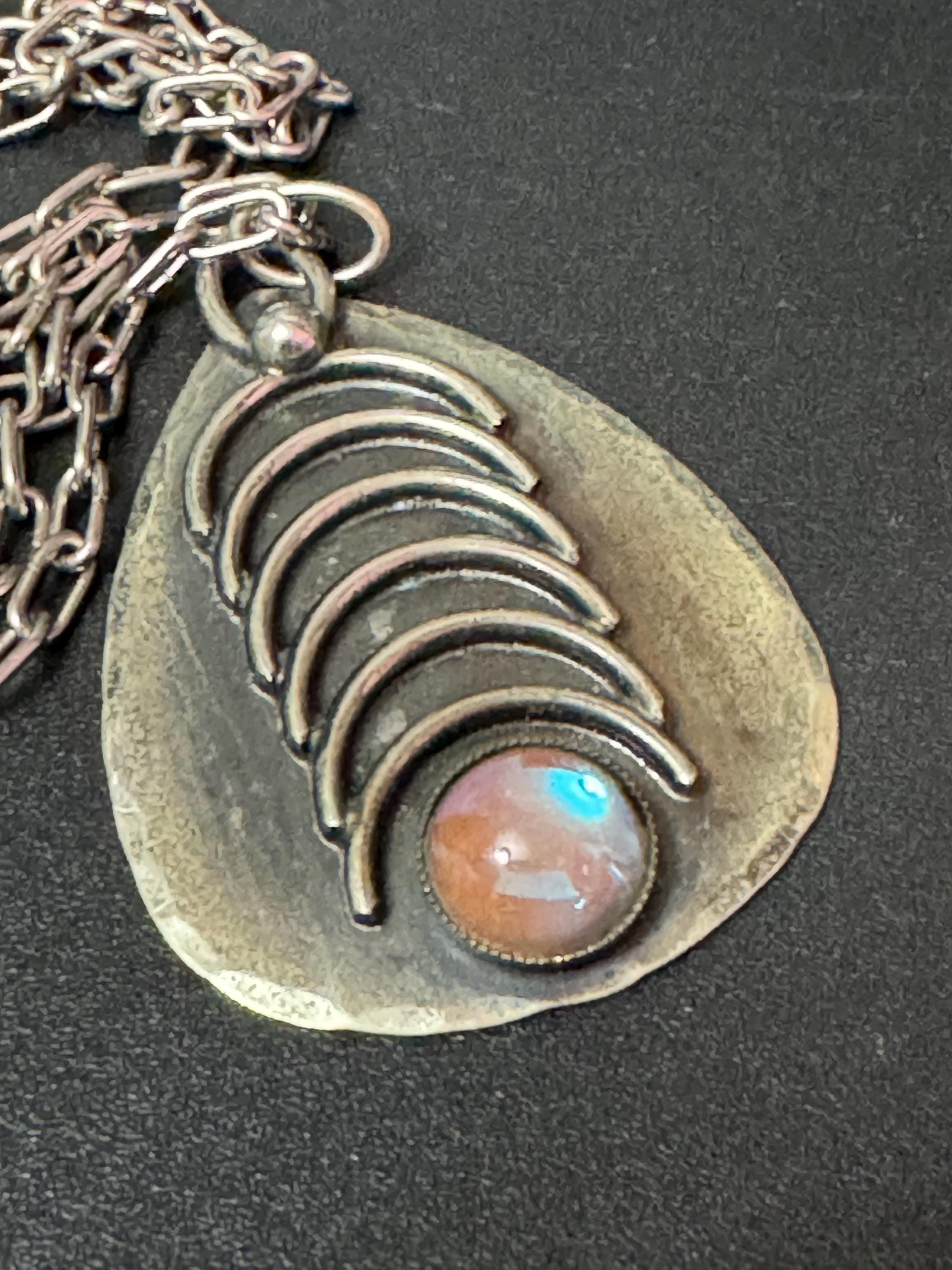 Vintage modernist saphiret pendant necklace , glass cabochon 68cm