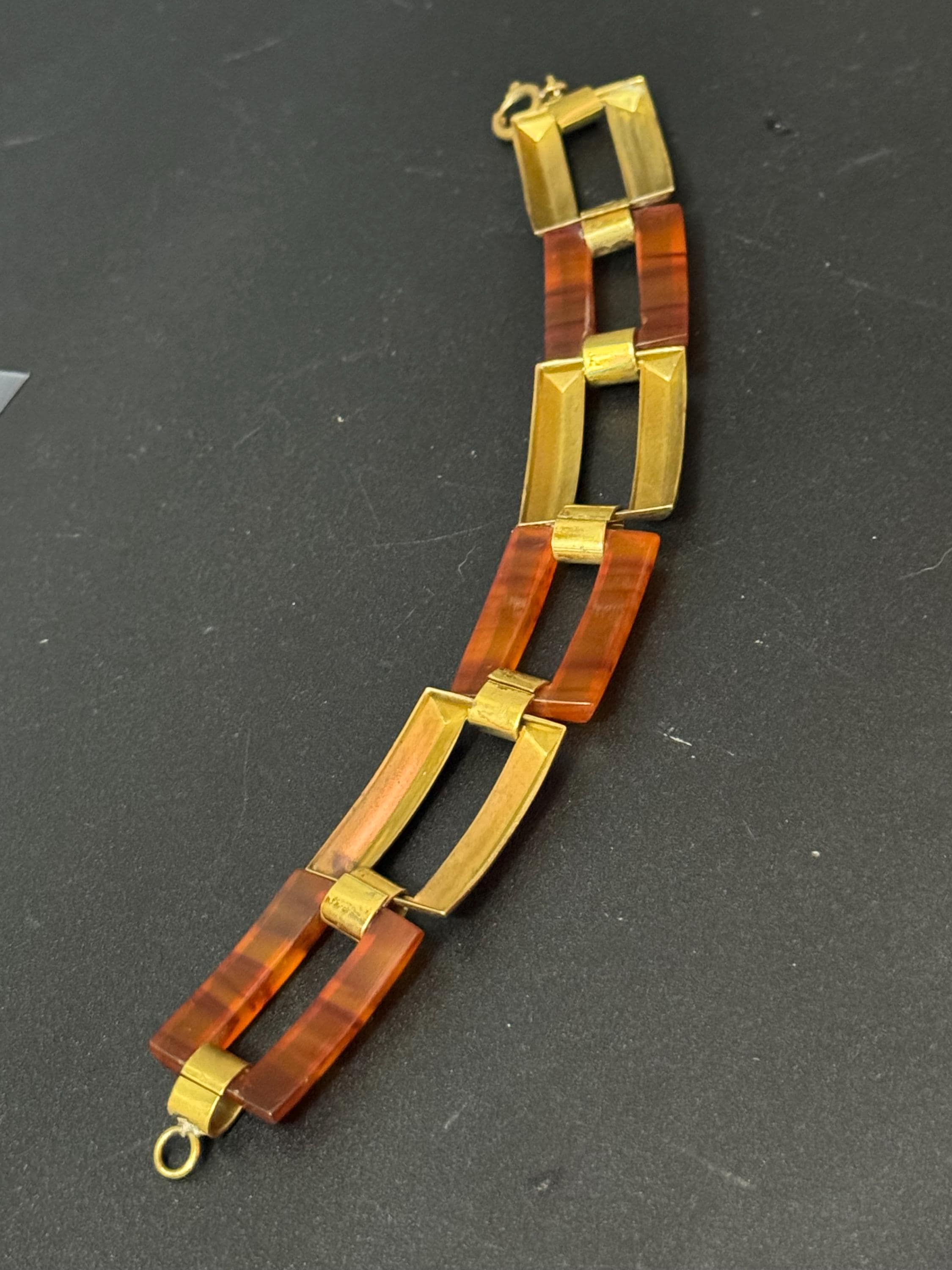 Faux tortoiseshell brown celluloid plastic resin panel link gold tone bracelet Vintage retro 60’s 70s