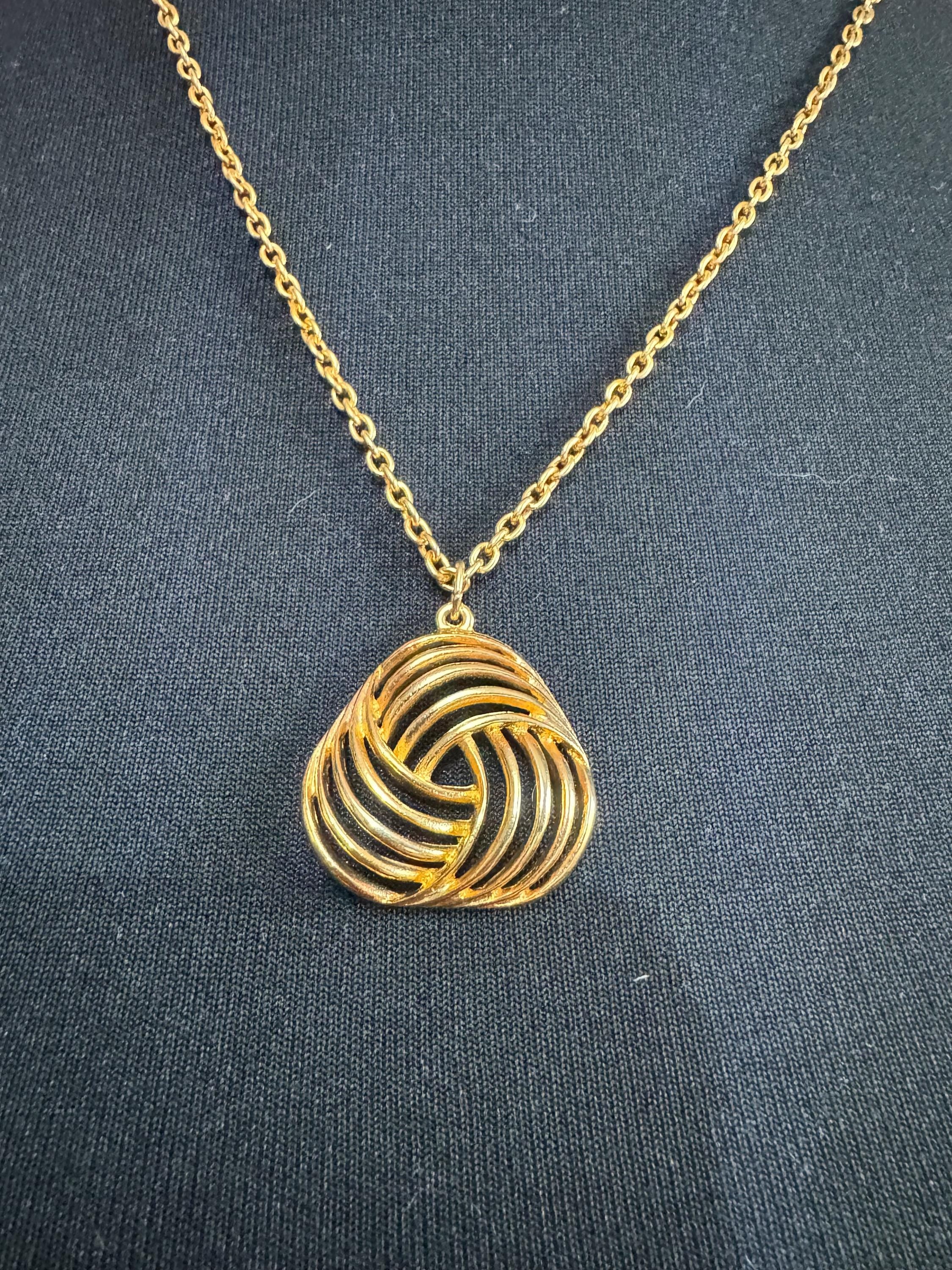 signed Coro abstract swirl gold tone pendant necklace vintage 54cm Corocraft