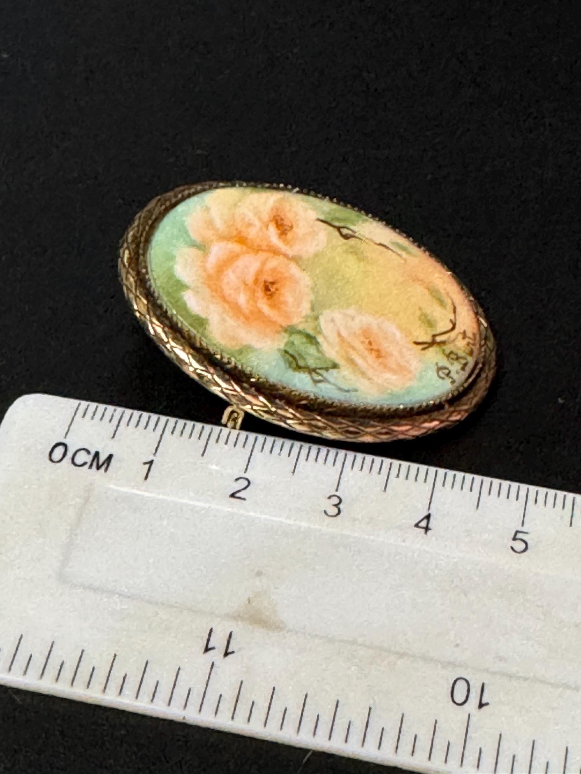 vintage 1983 fully signed Bunt hand painted oval porcelain floral portrait brooch