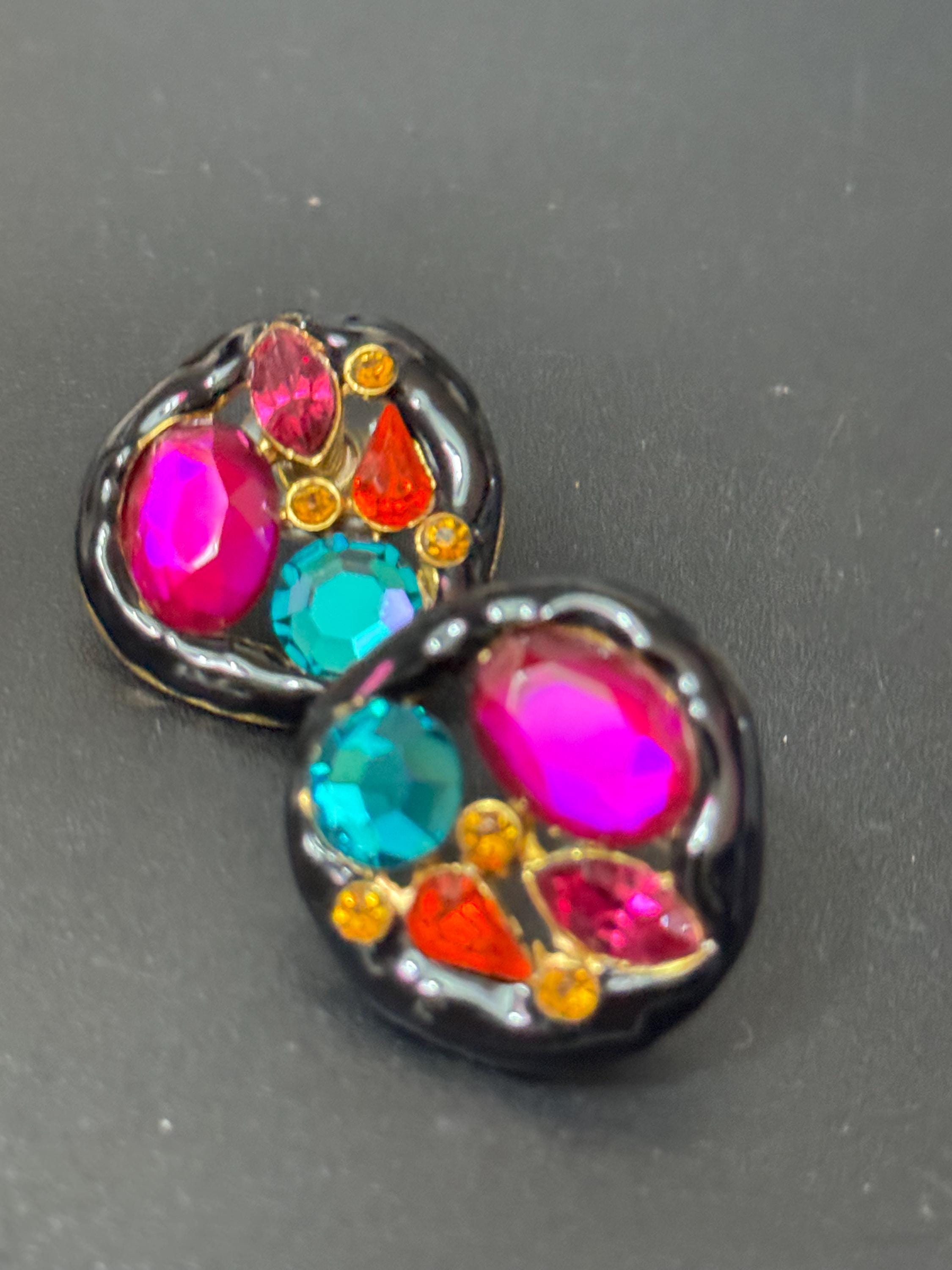 Retro 1980s Gold tone Black enamel and rainbow crystal diamanté Paste pair stud earrings for pierced ears