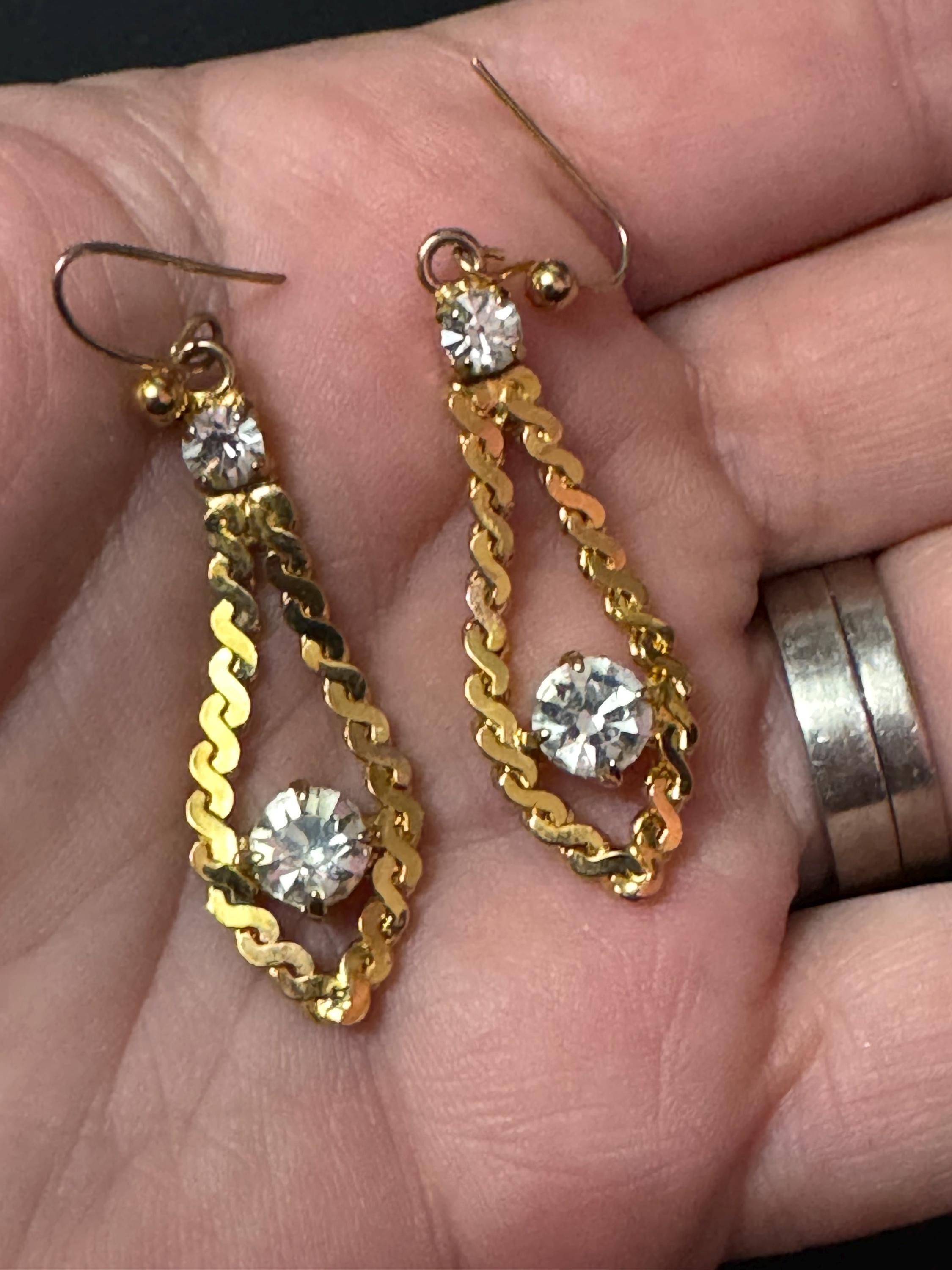 Vintage gold tone serpentine chain clear rhinestone drop dangly earrings 1970s