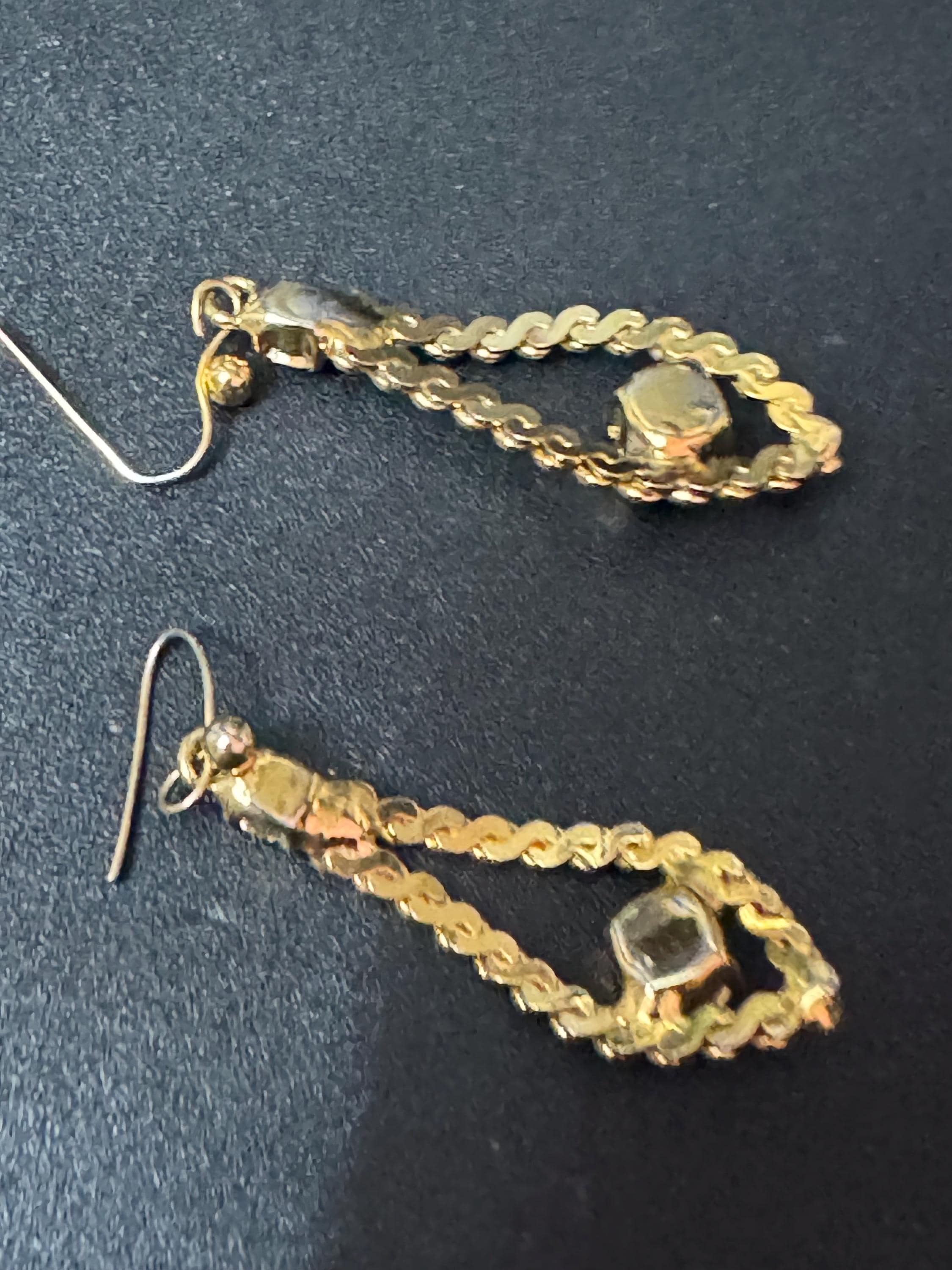 Vintage gold tone serpentine chain clear rhinestone drop dangly earrings 1970s