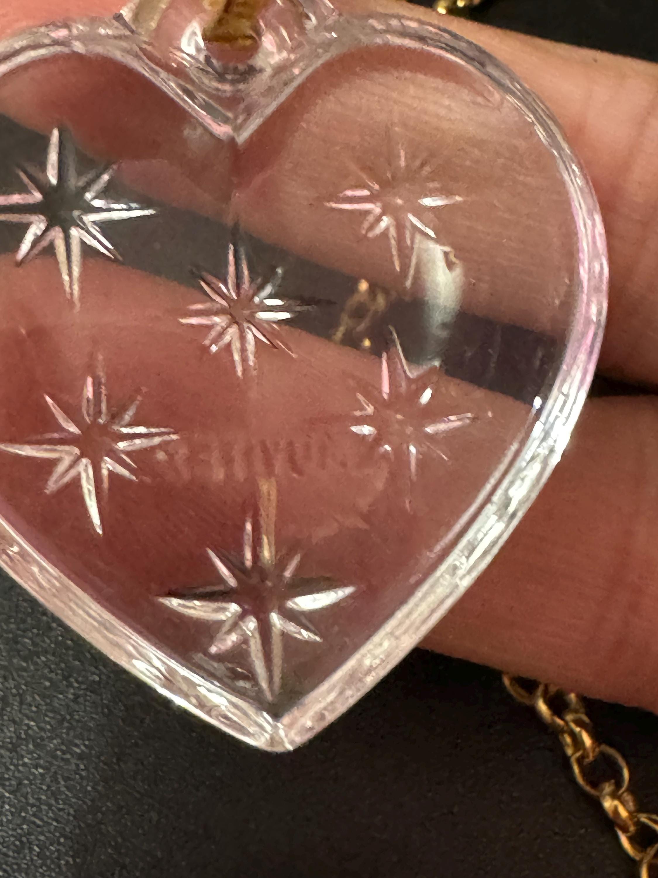 Signed movitex Vintage modernist gold tone pressed glass heart and stars pendant necklace 68cm chain