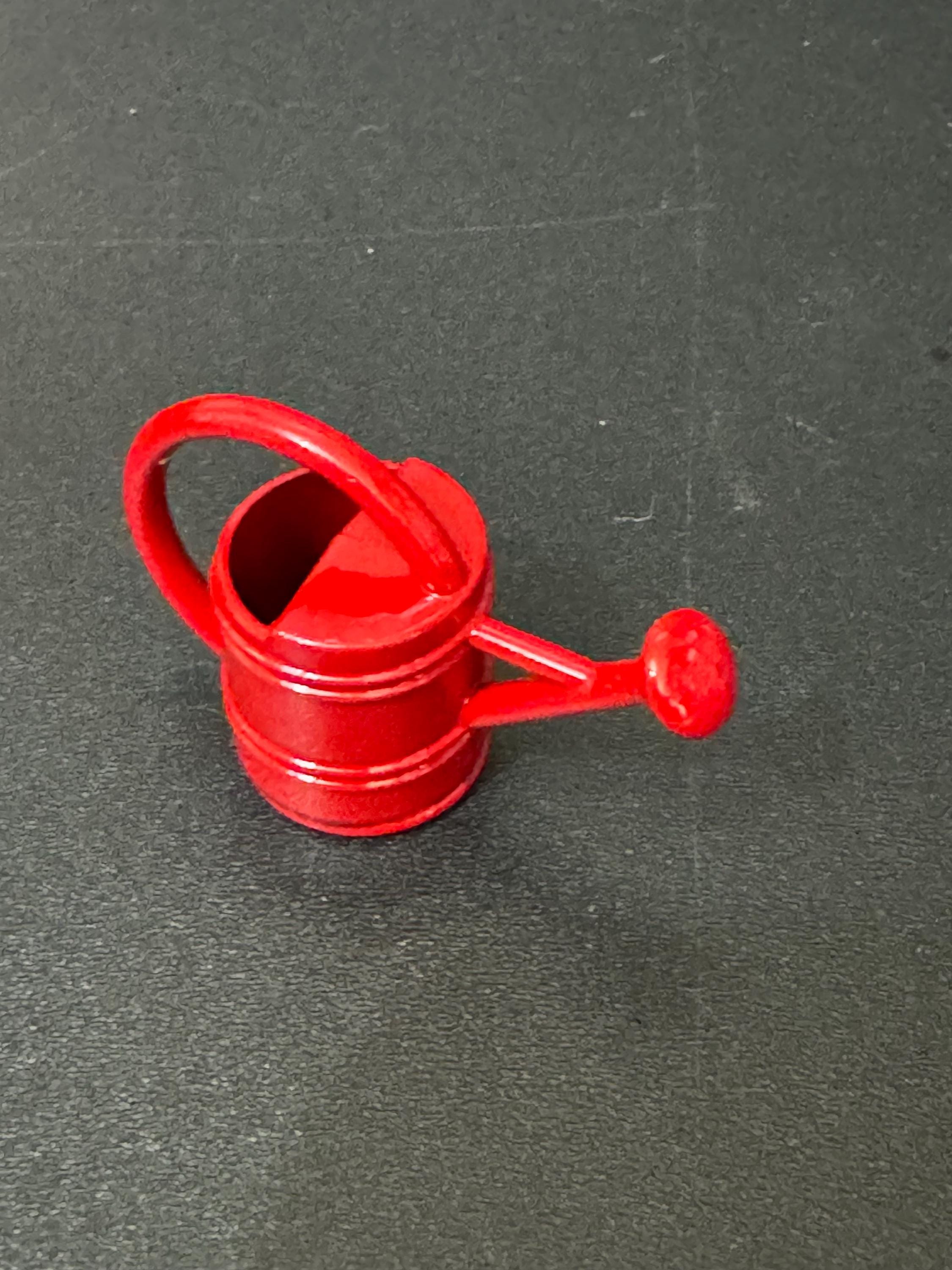 Miniature plain Red metal watering can garden tools gardener cake topper decoration scenery dolls