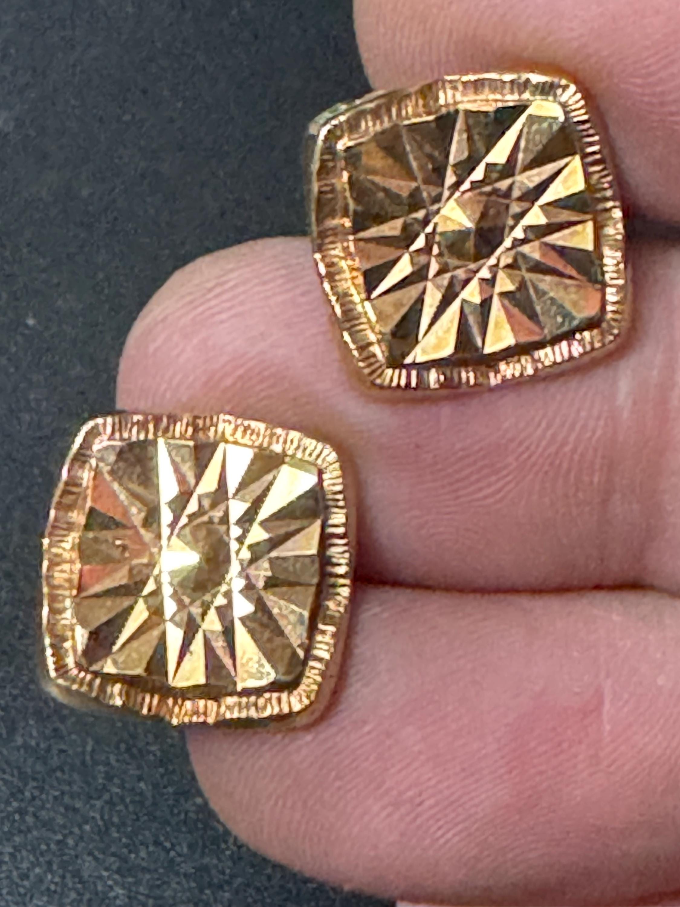 Vintage Brutalist 1960s 1970s modernist chunky men’s gold tone star etched square cufflinks