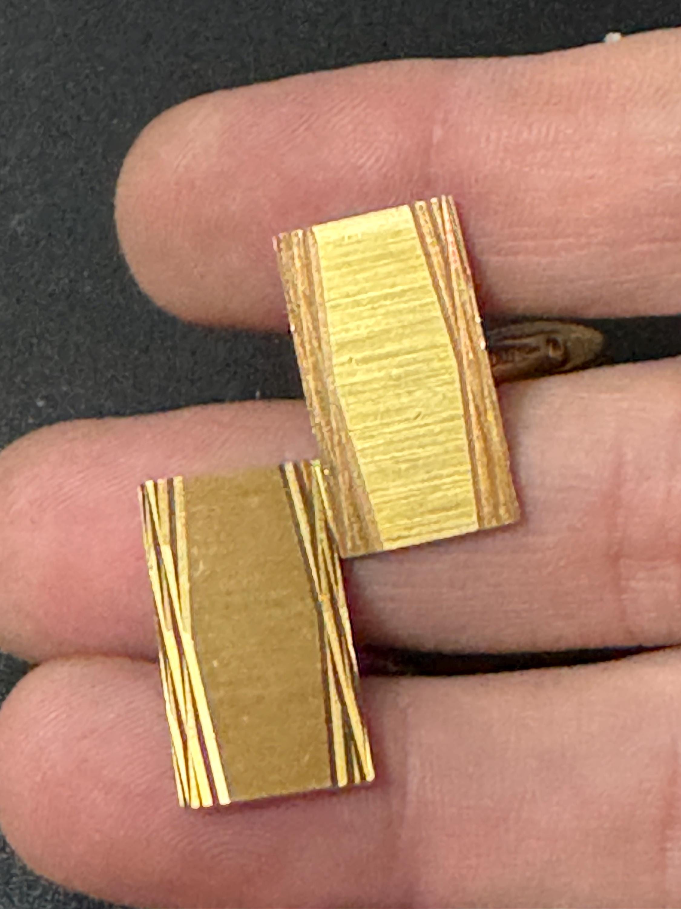 Vintage Brutalist 1960s 1970s modernist chunky men’s gold tone etched rectangular cufflinks