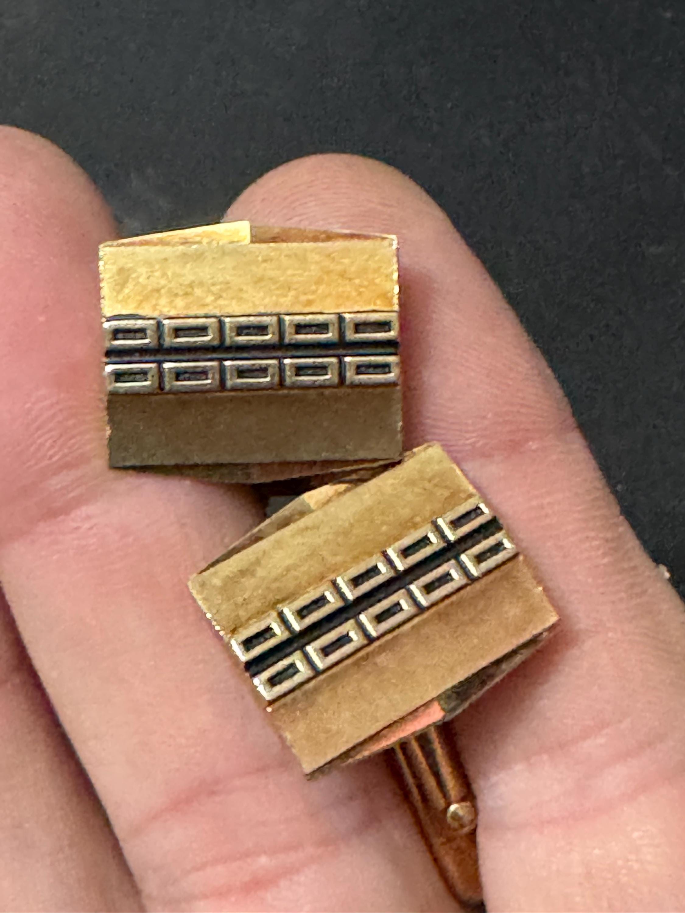 Vintage Brutalist 1960s 1970s modernist chunky men’s gold tone abstract geometric rectangular cufflinks