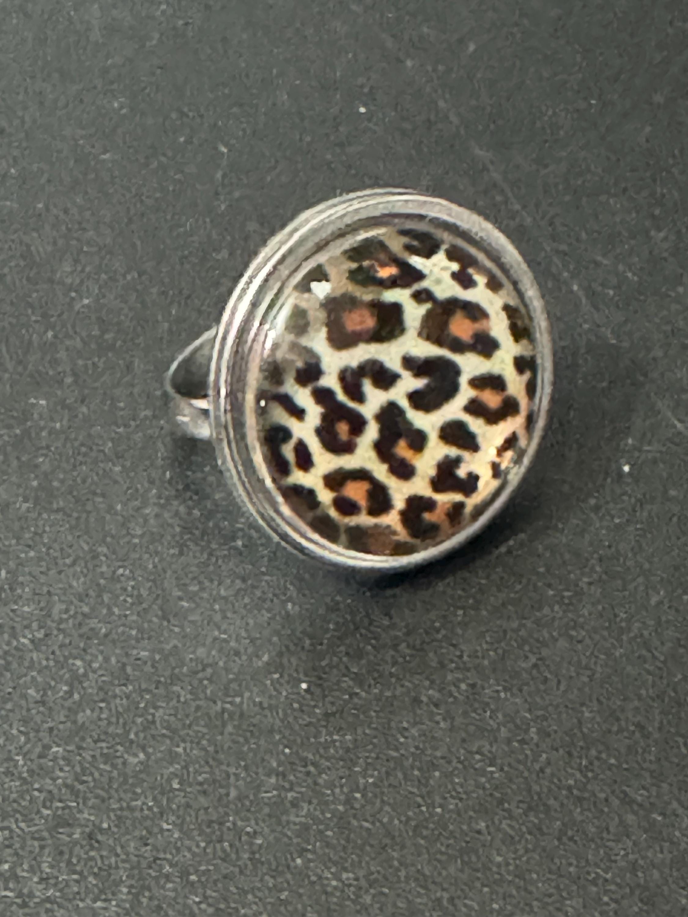 Adjustable Oversized 25mm bezel set Leopard print ring stainless steel, non Tarnish glass cabochon