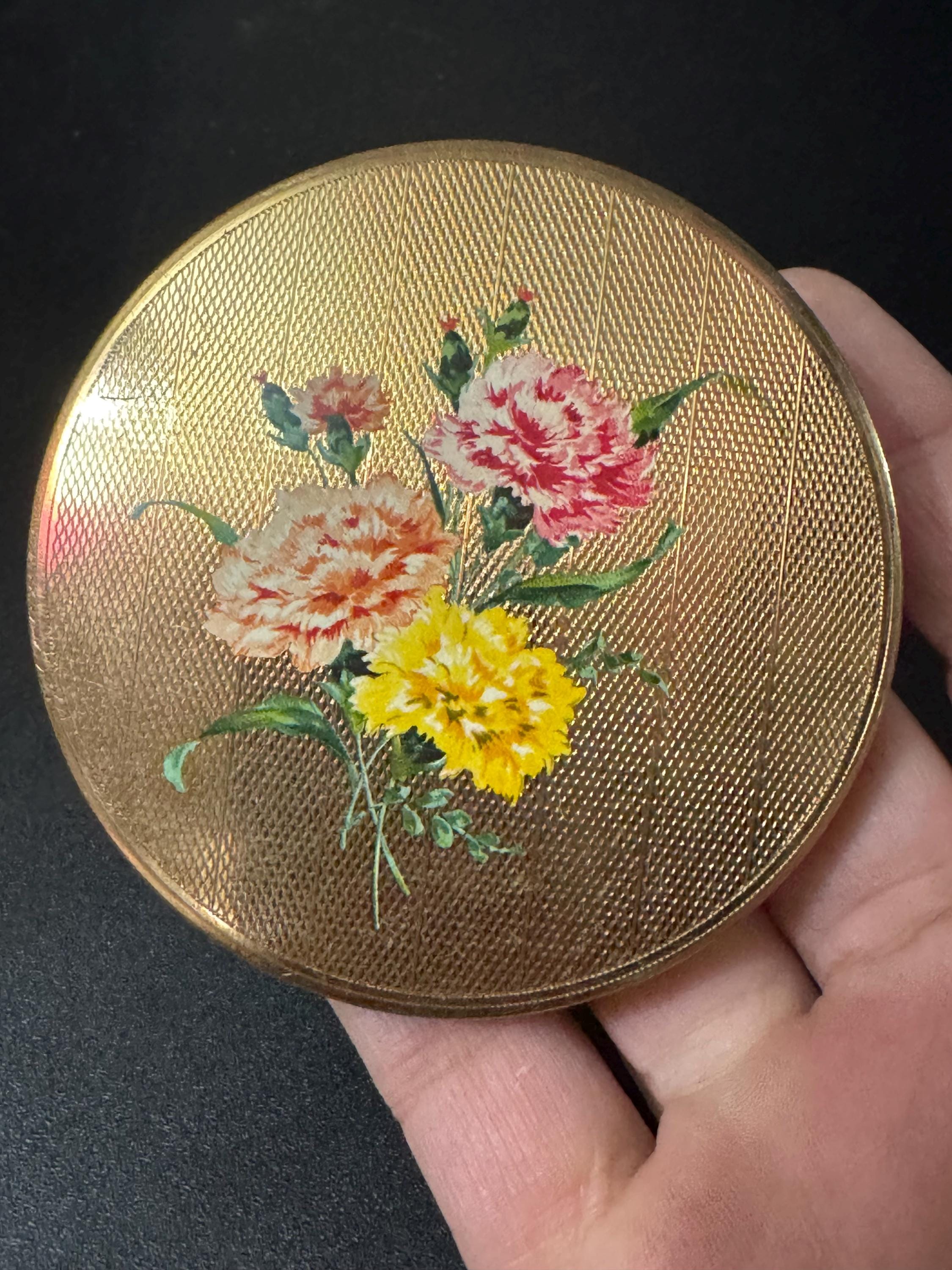 Vintage Stratton Garden flowers floral carnations powder compact gold tone