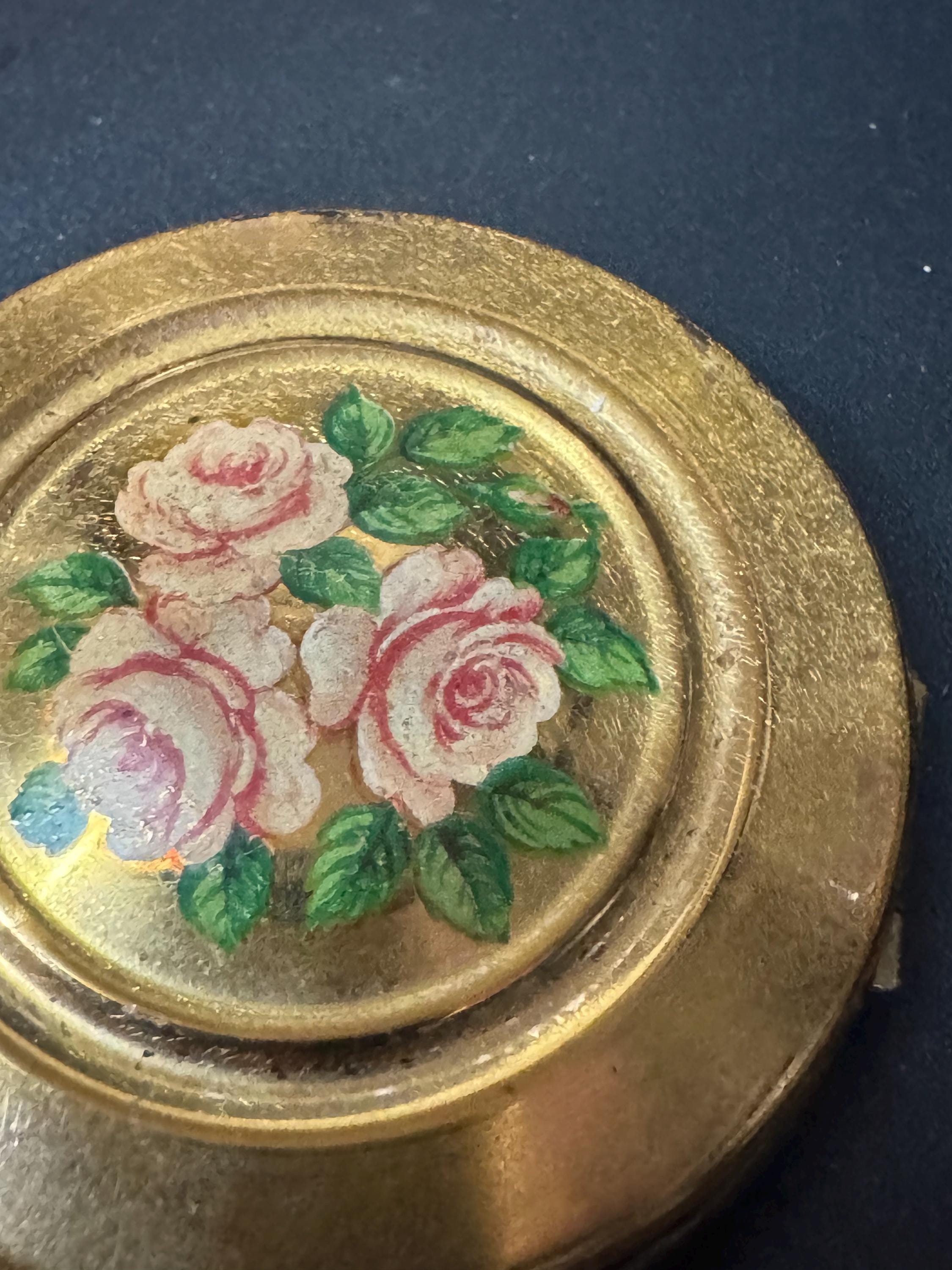 Small KIGU Vintage floral roses gold tone powder compact mirror with sifter mid century cosmetics case