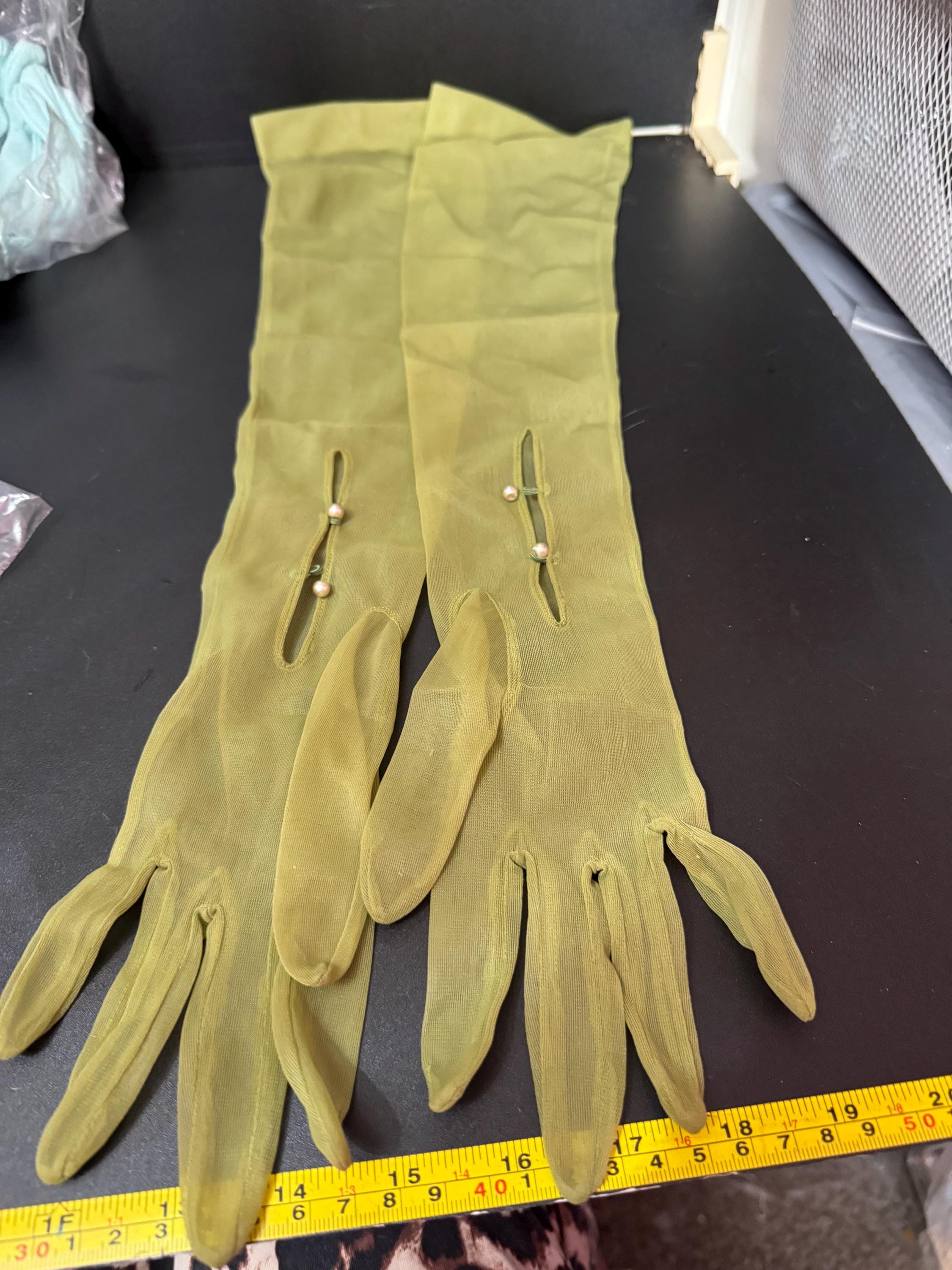 Size 6.5 to 7 Vintage khaki olive green Net Chiffon Formal Cocktail evening gloves, 2 buttons 55cm long