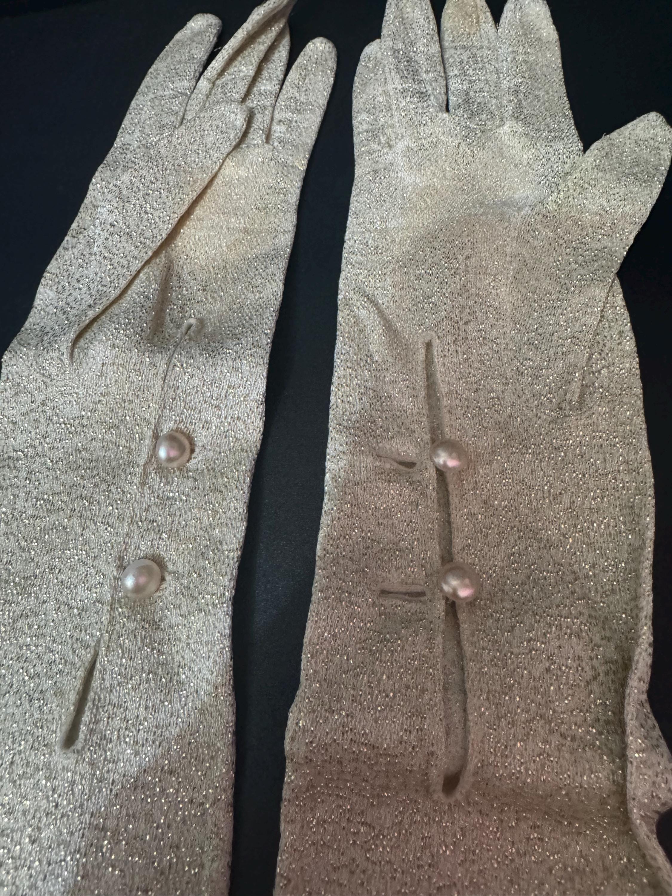 Size 6.5 to 7 Vintage 2 button GOLD LUREX Cream Ivory Formal long elbow length cocktail evening Gloves 46cm