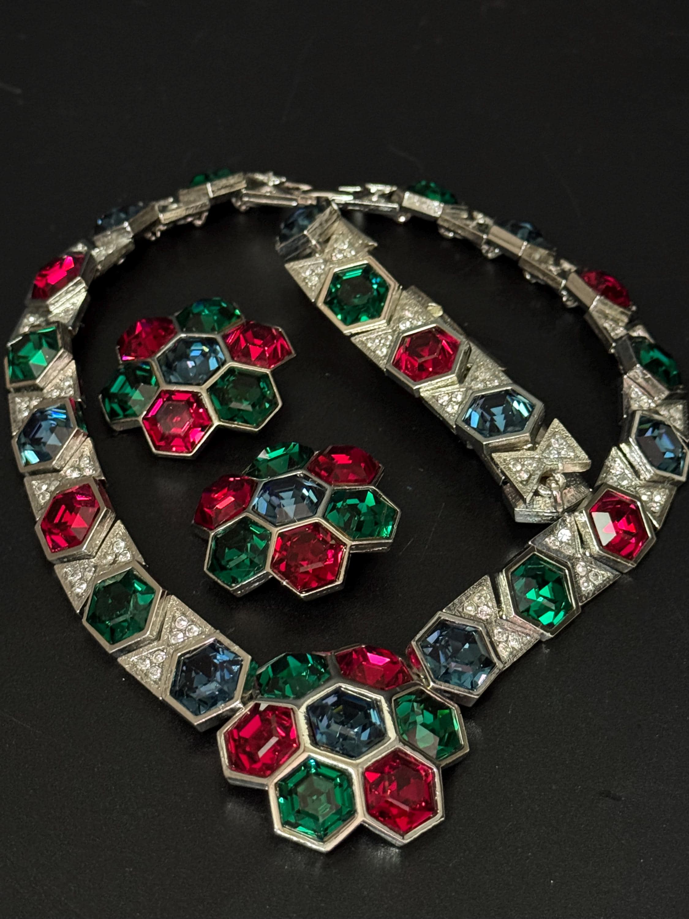 vintage silver tone sapphire blue, ruby red, emerald green, octagonal swarovski crystal cocktail choker necklace bracelet and clip on earrings set