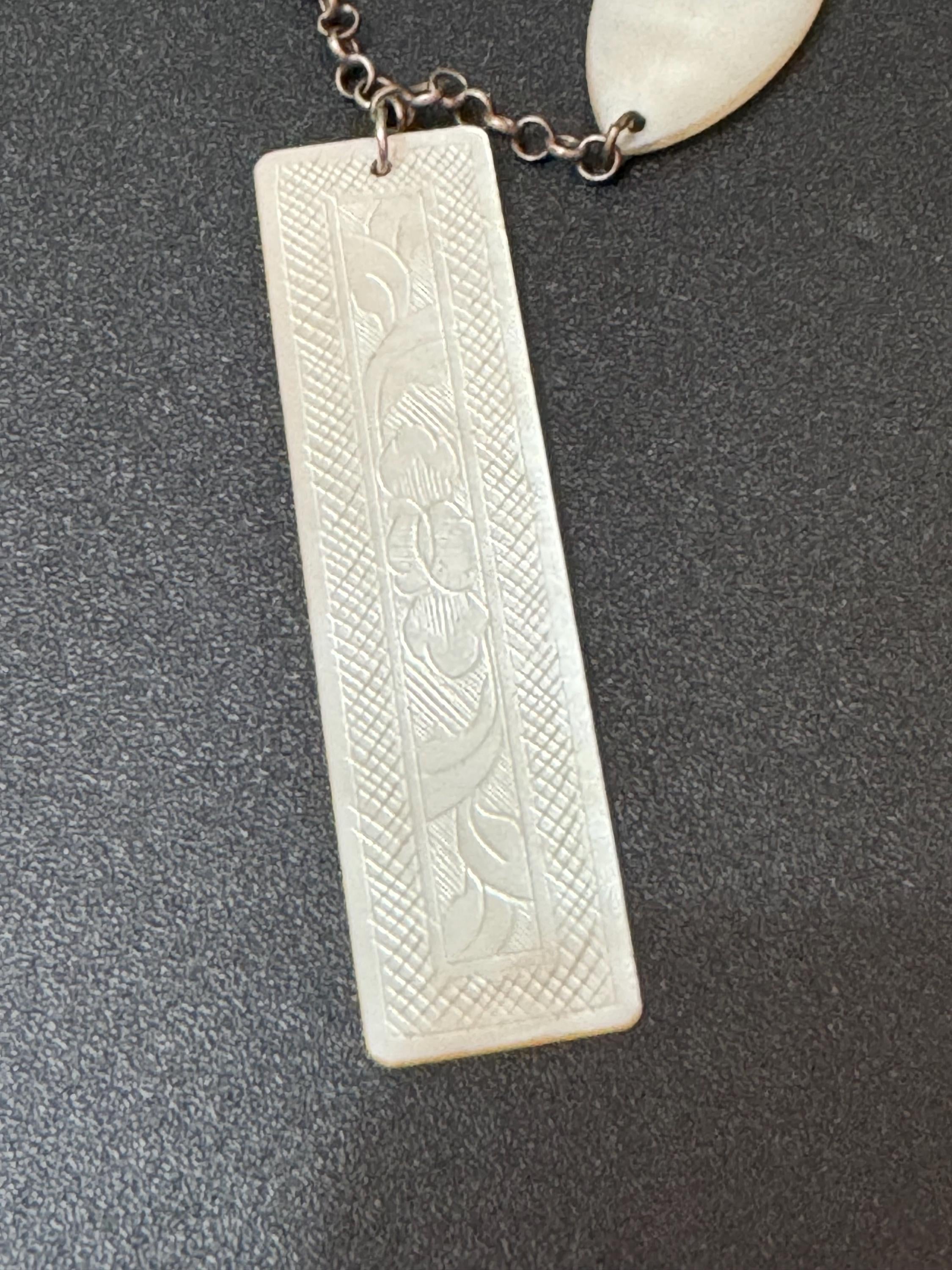 Art deco carved mother of pearl shell lariat drop necklace exquisite detail 42cm