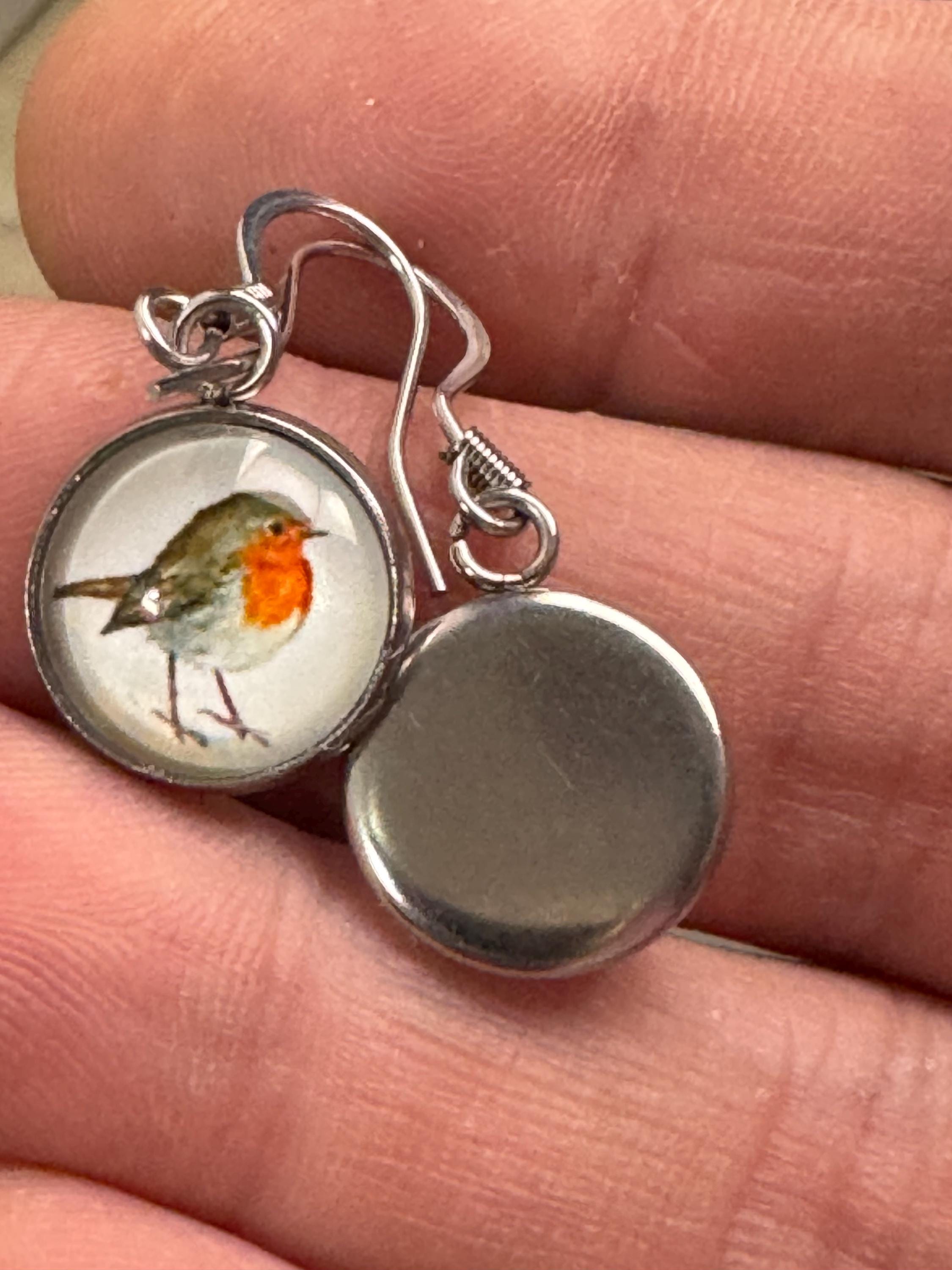 12mm Garden bird Robin redbreast stainless steel drop earrings silver