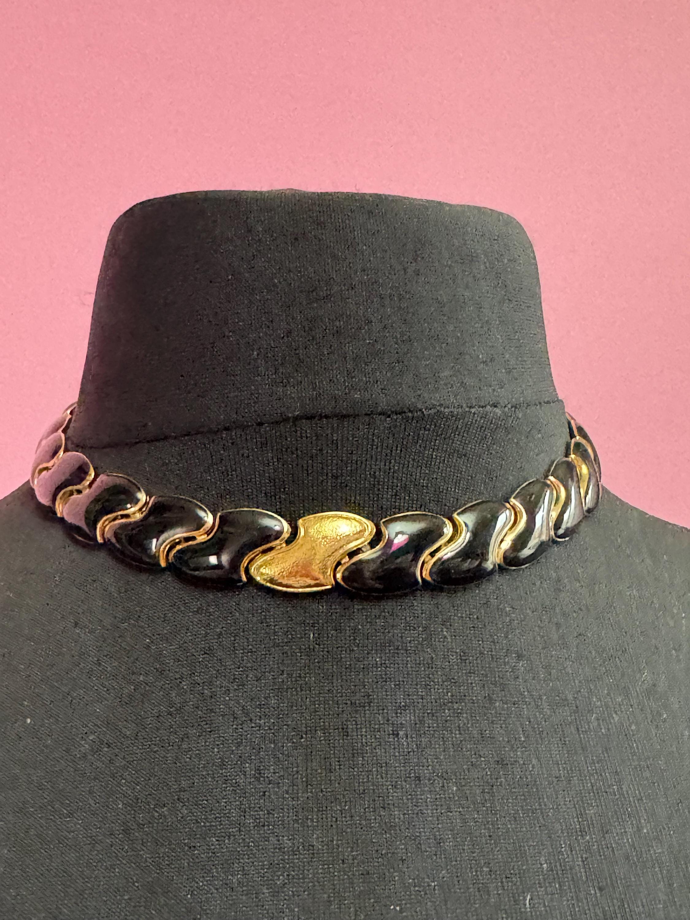 Retro gold tone and black enamel wide Chunky panel link necklace 43cm weighty