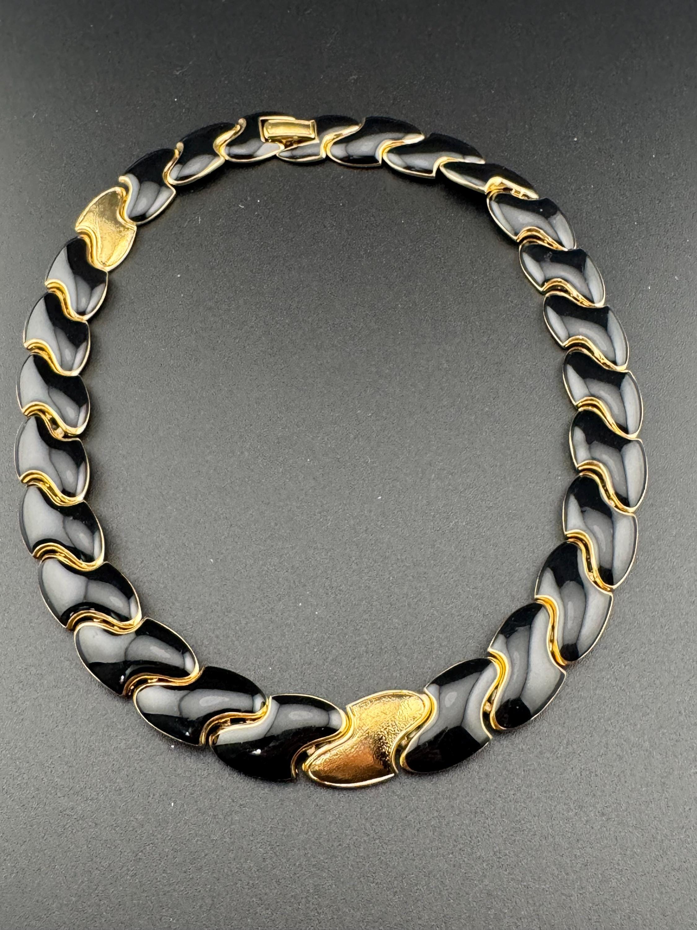 Retro gold tone and black enamel wide Chunky panel link necklace 43cm weighty