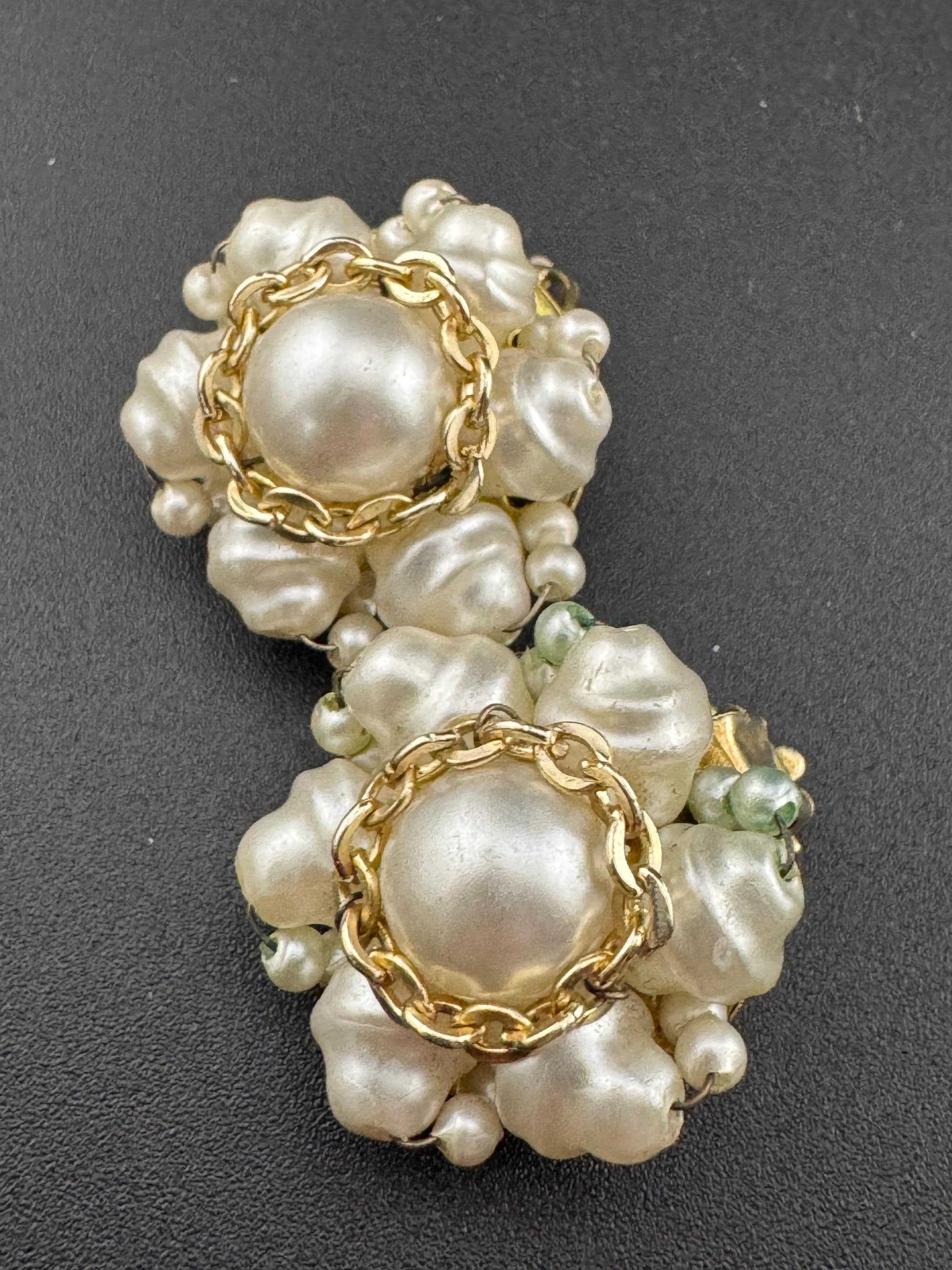 Empire made round Vintage cluster faux Pearl gold chain beaded Clip on Statement Earrings 2.25cm