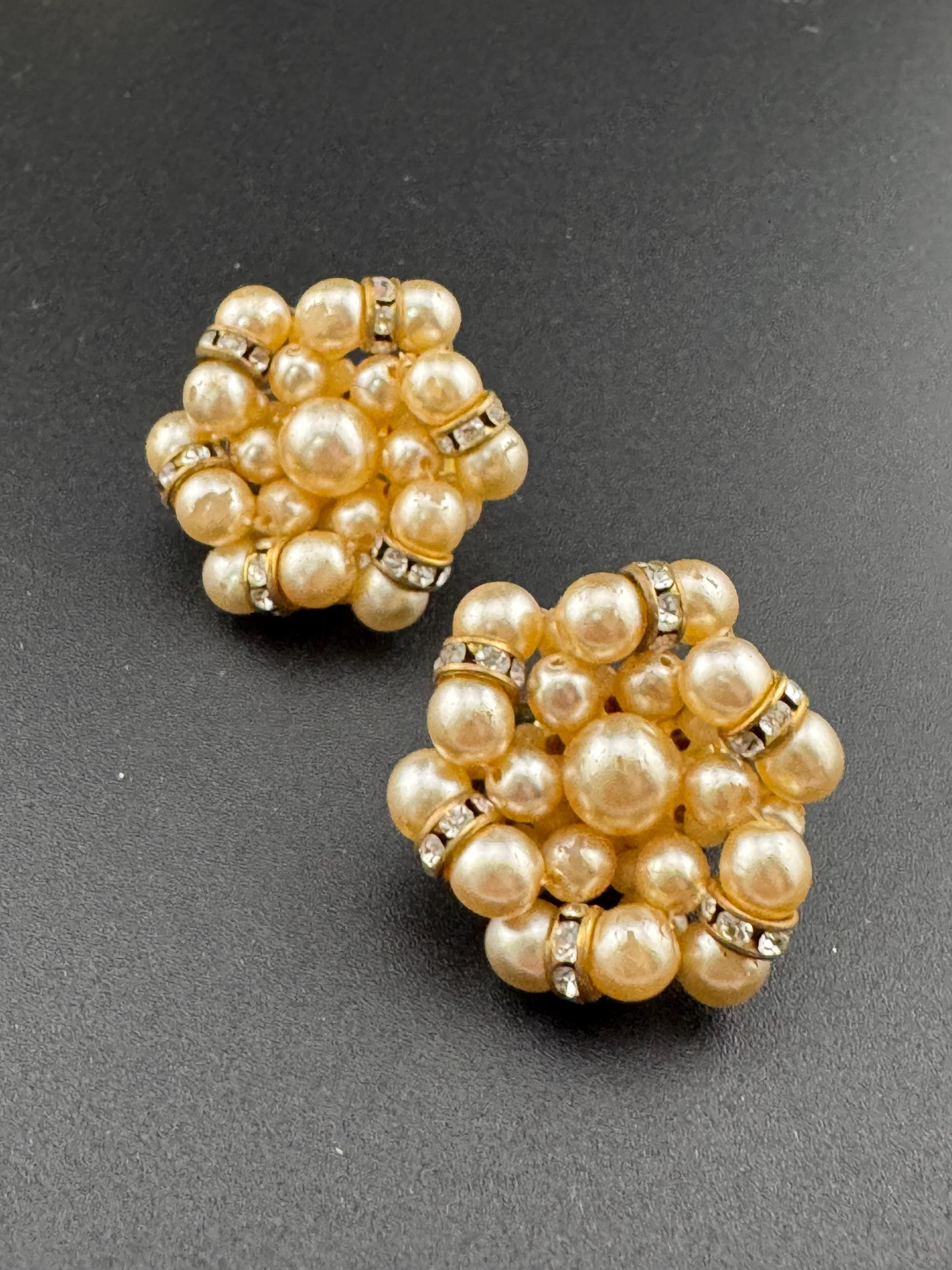 XL oversized 3cm round Vintage cluster faux Pearl diamanté Clip on Statement Earrings