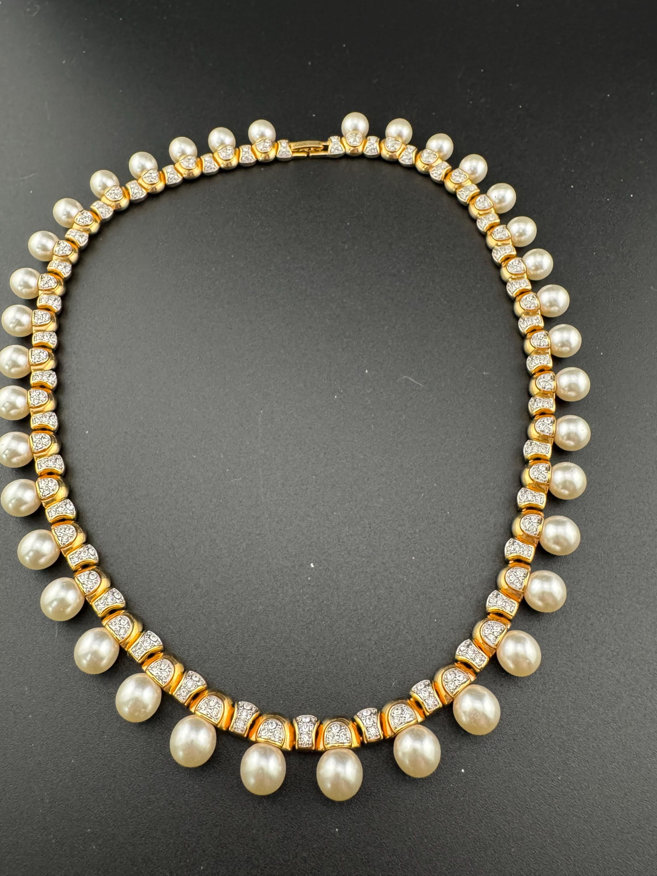 Vintage high end cream glass faux pearl wide choker necklace with gold tone diamanté