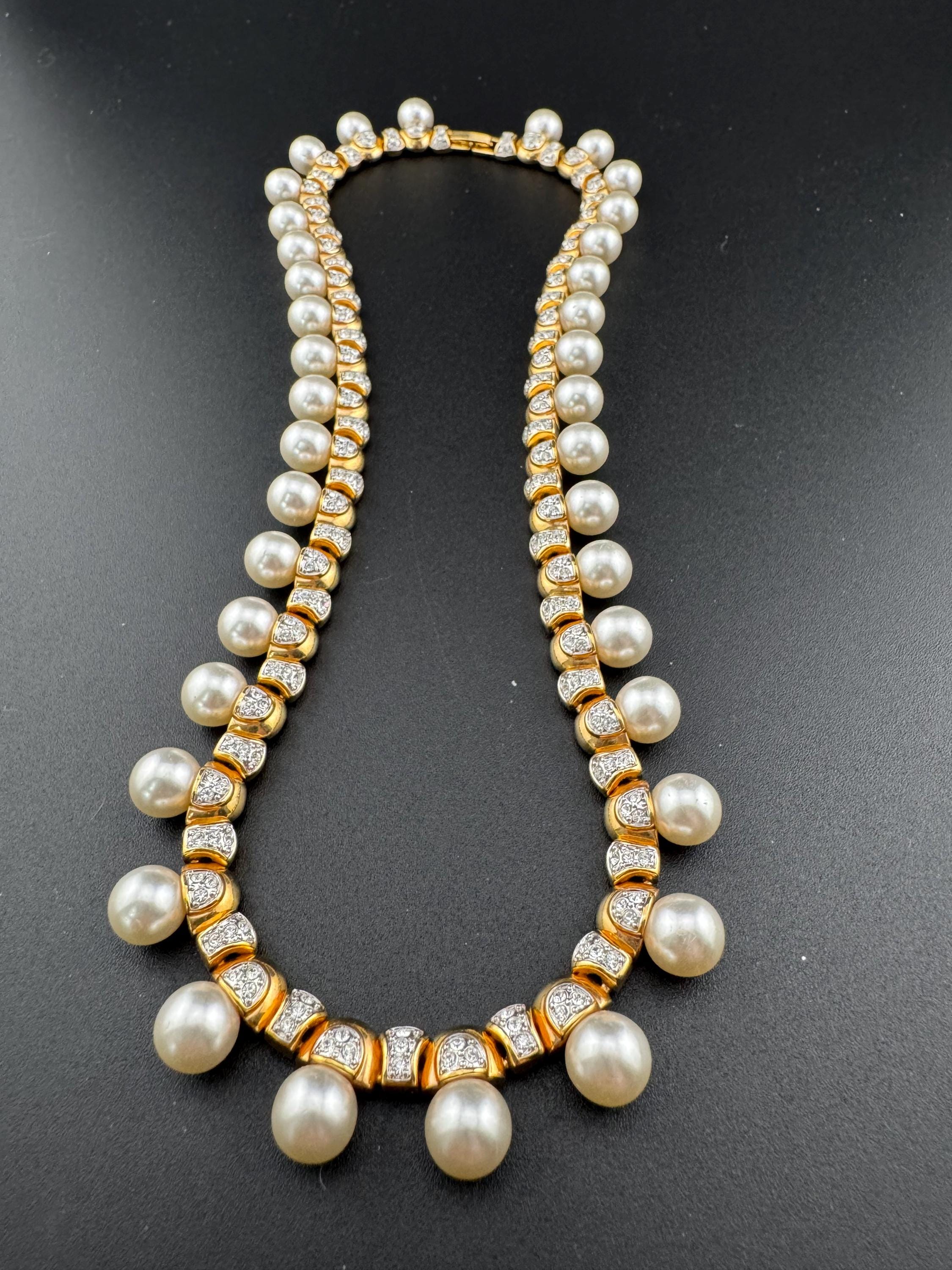 Vintage high end cream glass faux pearl wide choker necklace with gold tone diamanté