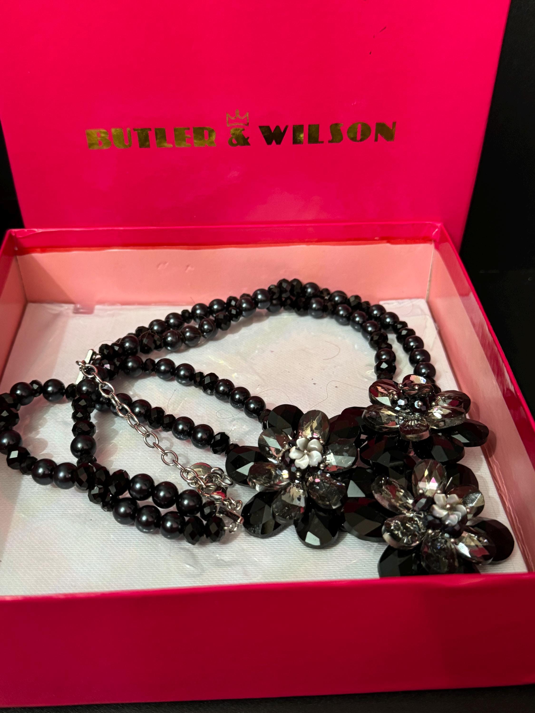 Signed butler and Wilson oversized black glass bib statement necklace adjustable