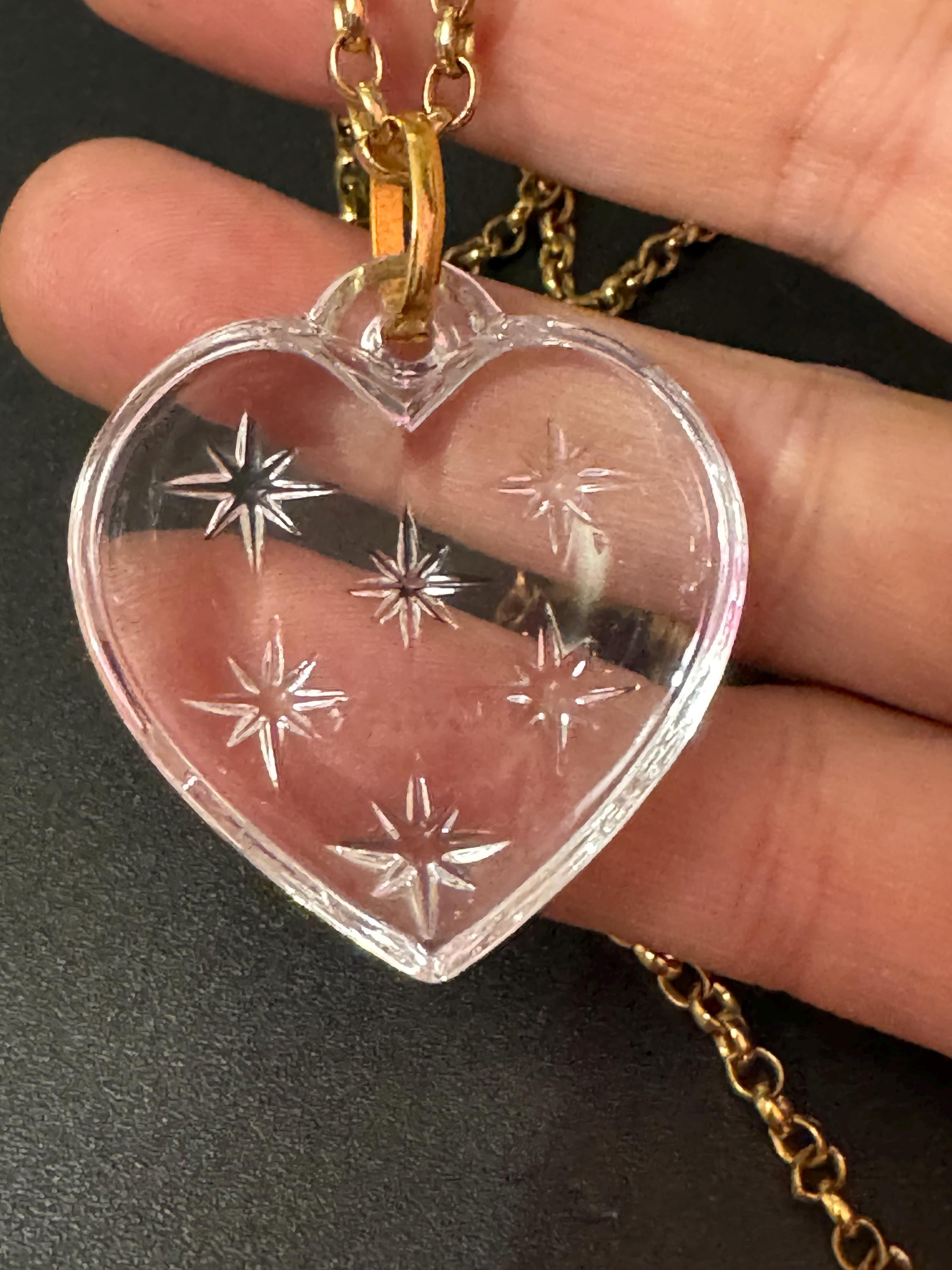 Signed movitex Vintage modernist gold tone pressed glass heart and stars pendant necklace 68cm chain