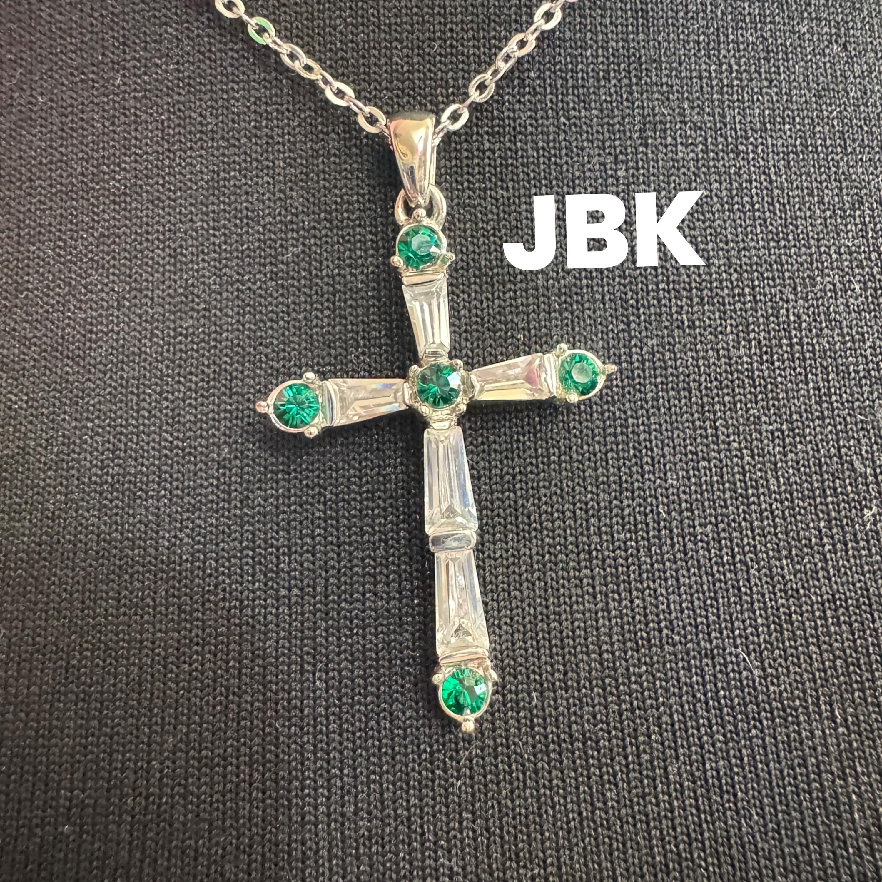 Vintage signed JBK Camrose and Kross silver plated emerald green and clear crystal cross pendant on a 50cm chain