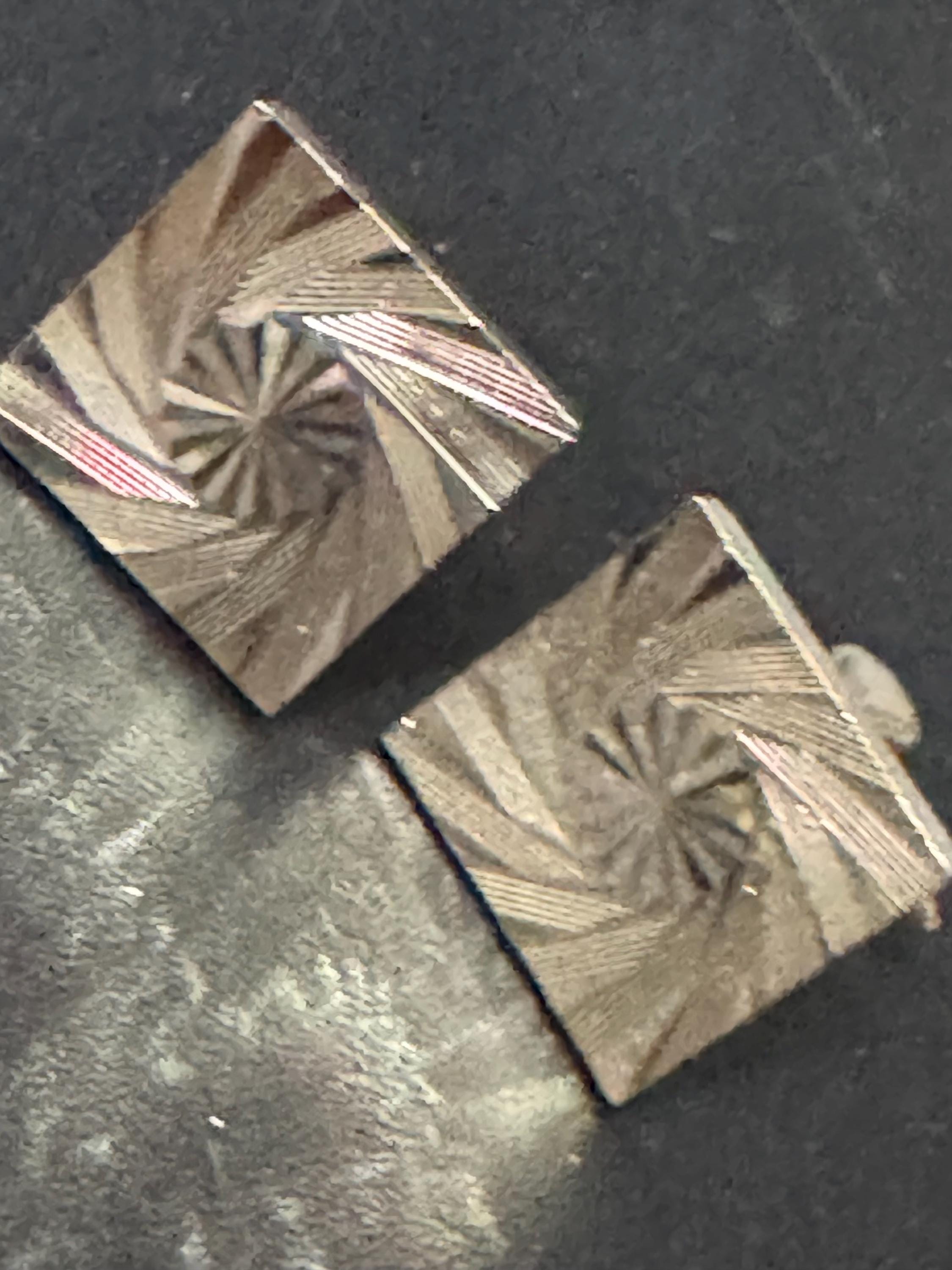 Vintage Brutalist 1960s 1970s modernist chunky men’s gold tone square cufflinks