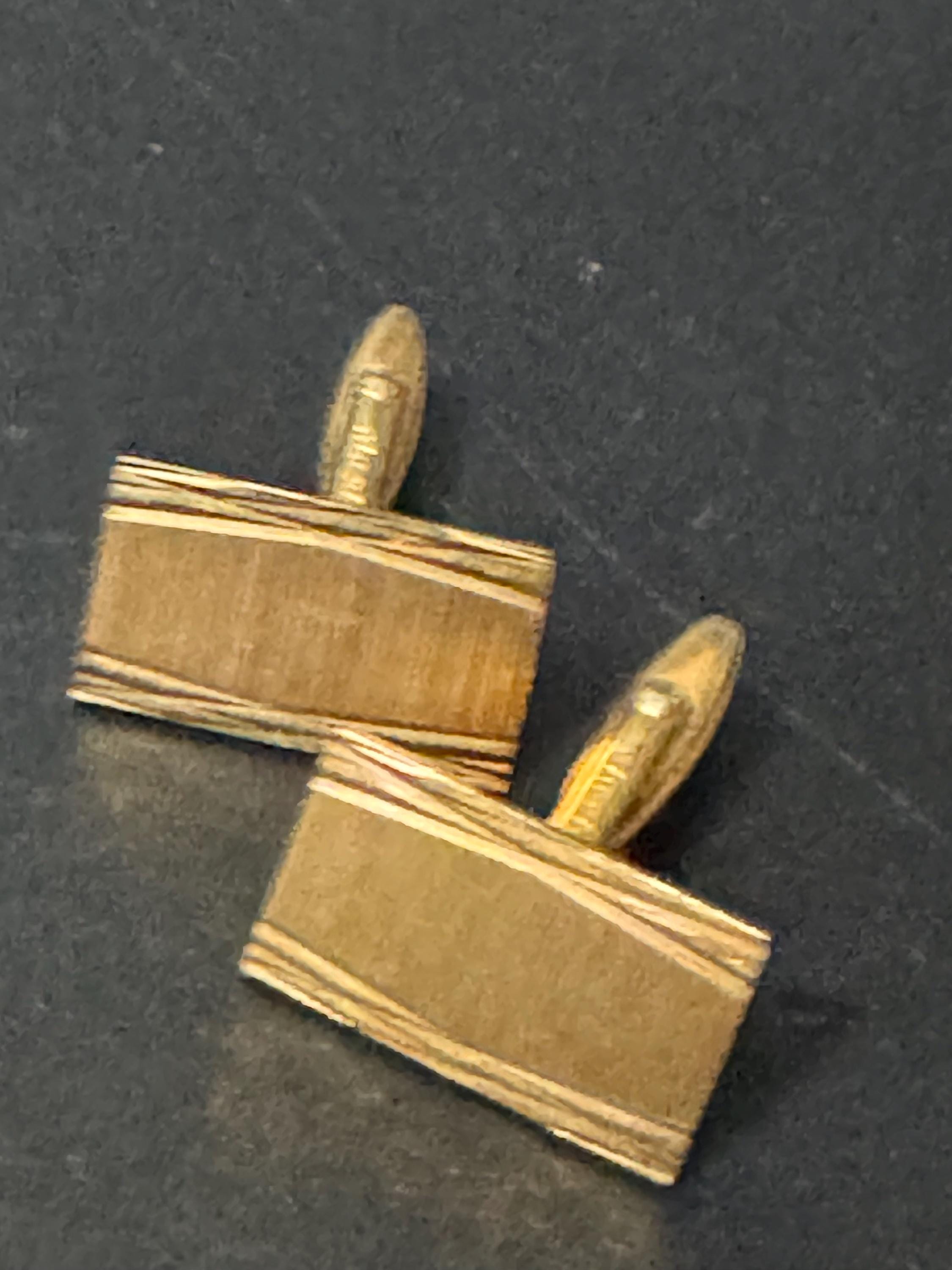 Vintage Brutalist 1960s 1970s modernist chunky men’s gold tone etched rectangular cufflinks