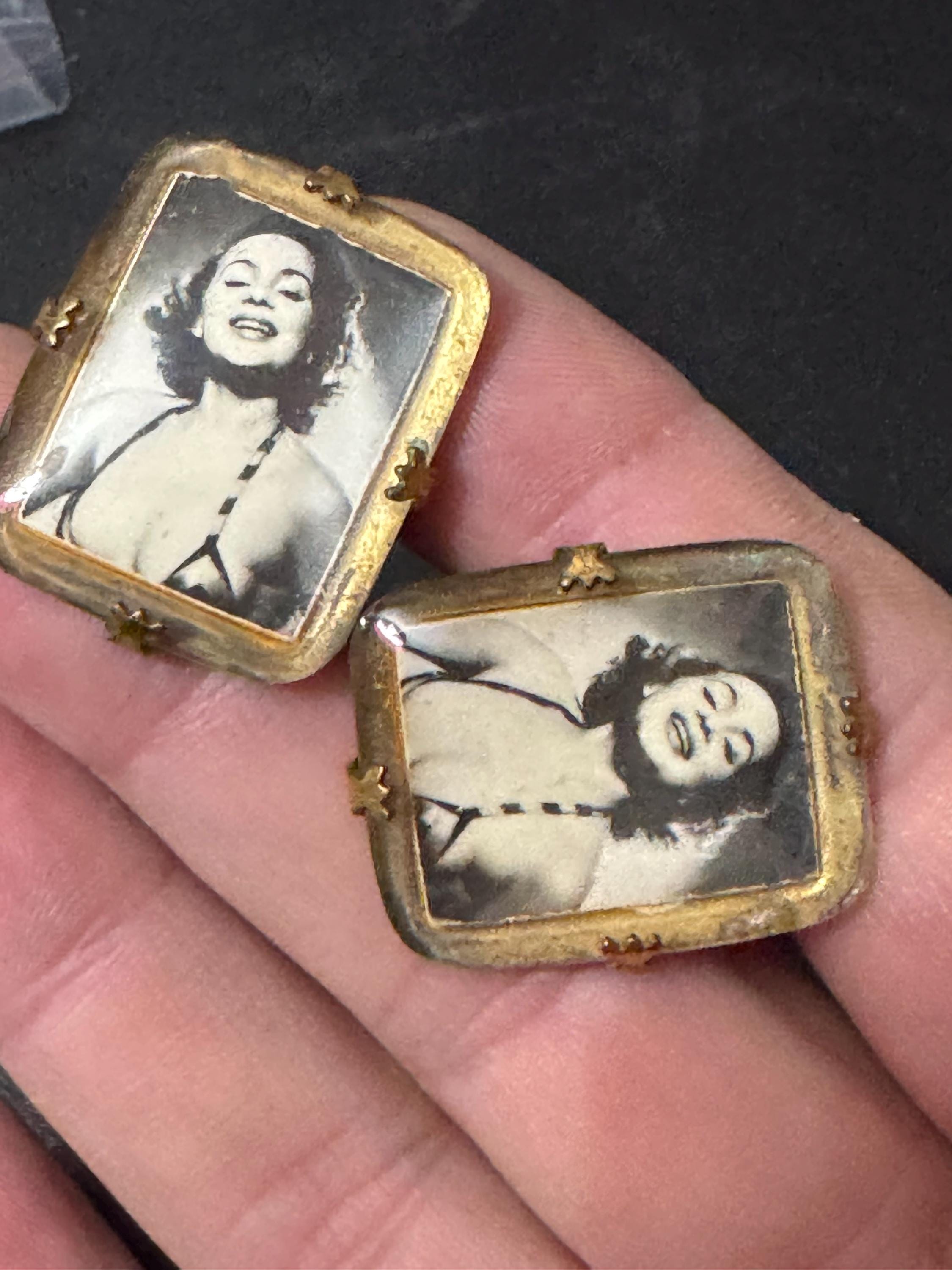 mid century modernist vintage gold tone novelty pin up girl Hollywood glamour portrait men’s cufflinks