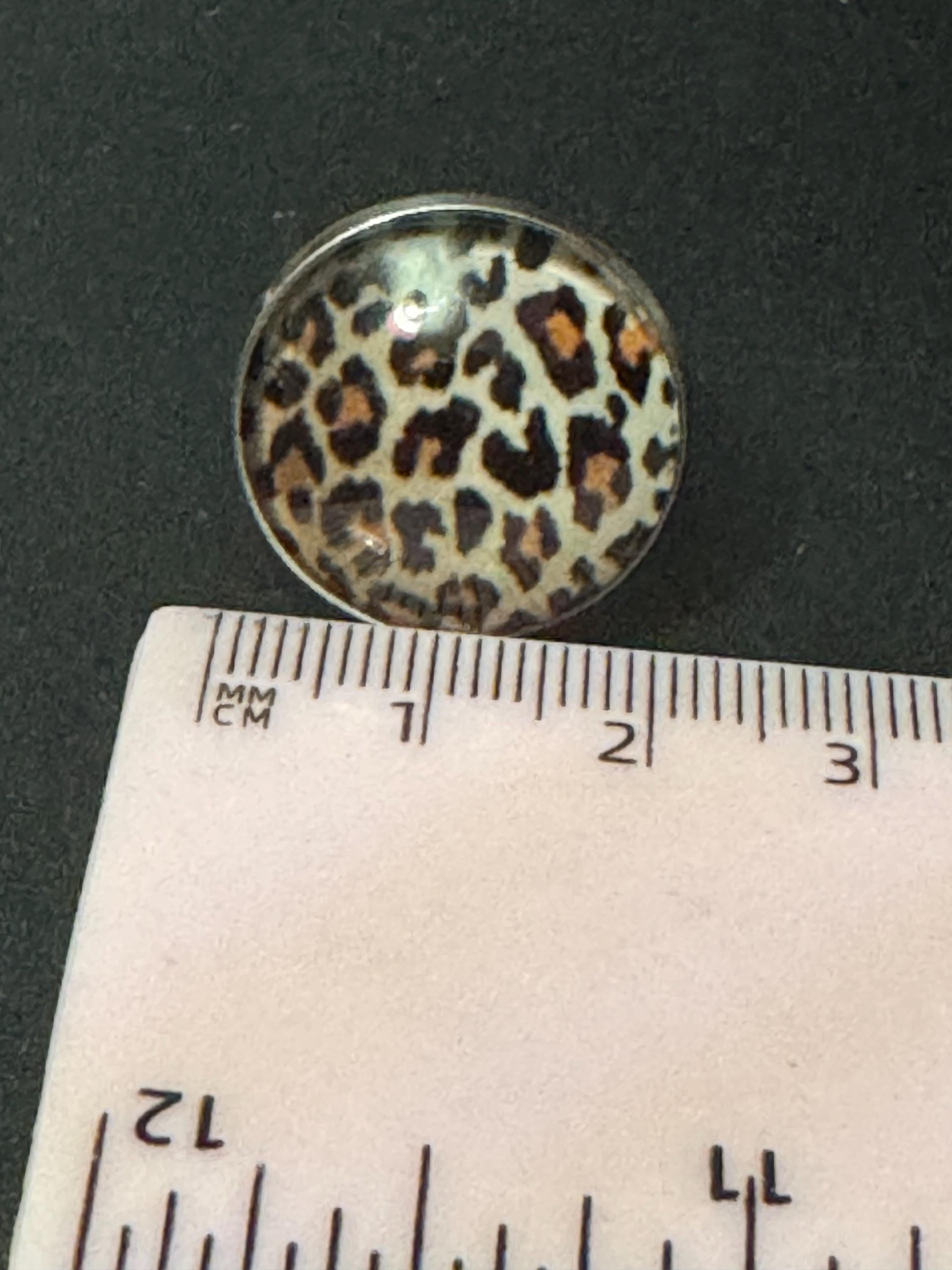 Oversized 20mm adjustable Leopard print ring stainless steel, non Tarnish glass cabochon