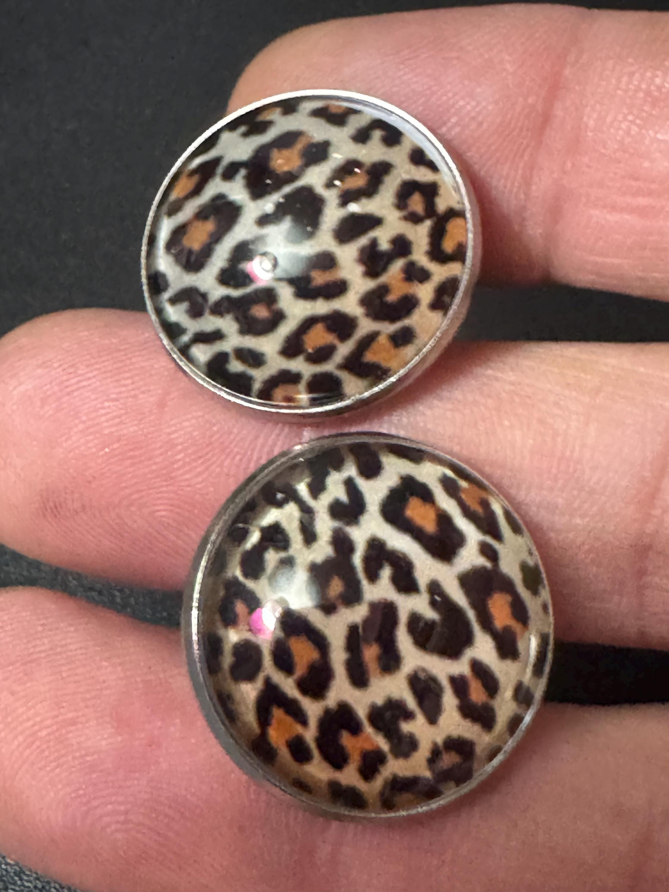 22mm stainless steel silver tone Brown animal leopard print pierced stud earrings