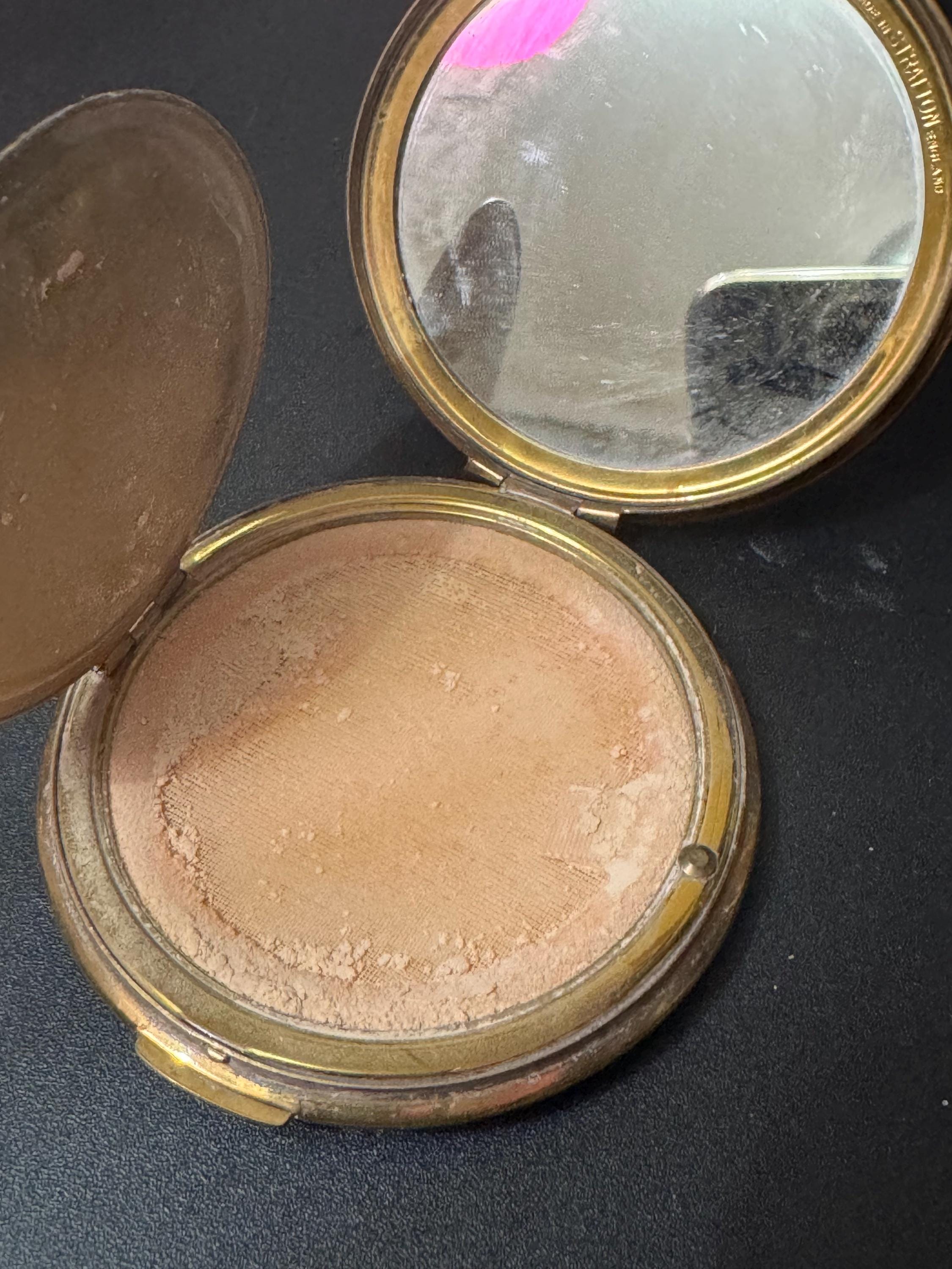 Vintage Stratton Powder Compact Black Enamel make up cosmetics 1950s art deco 1930s 1940s Engine Turned