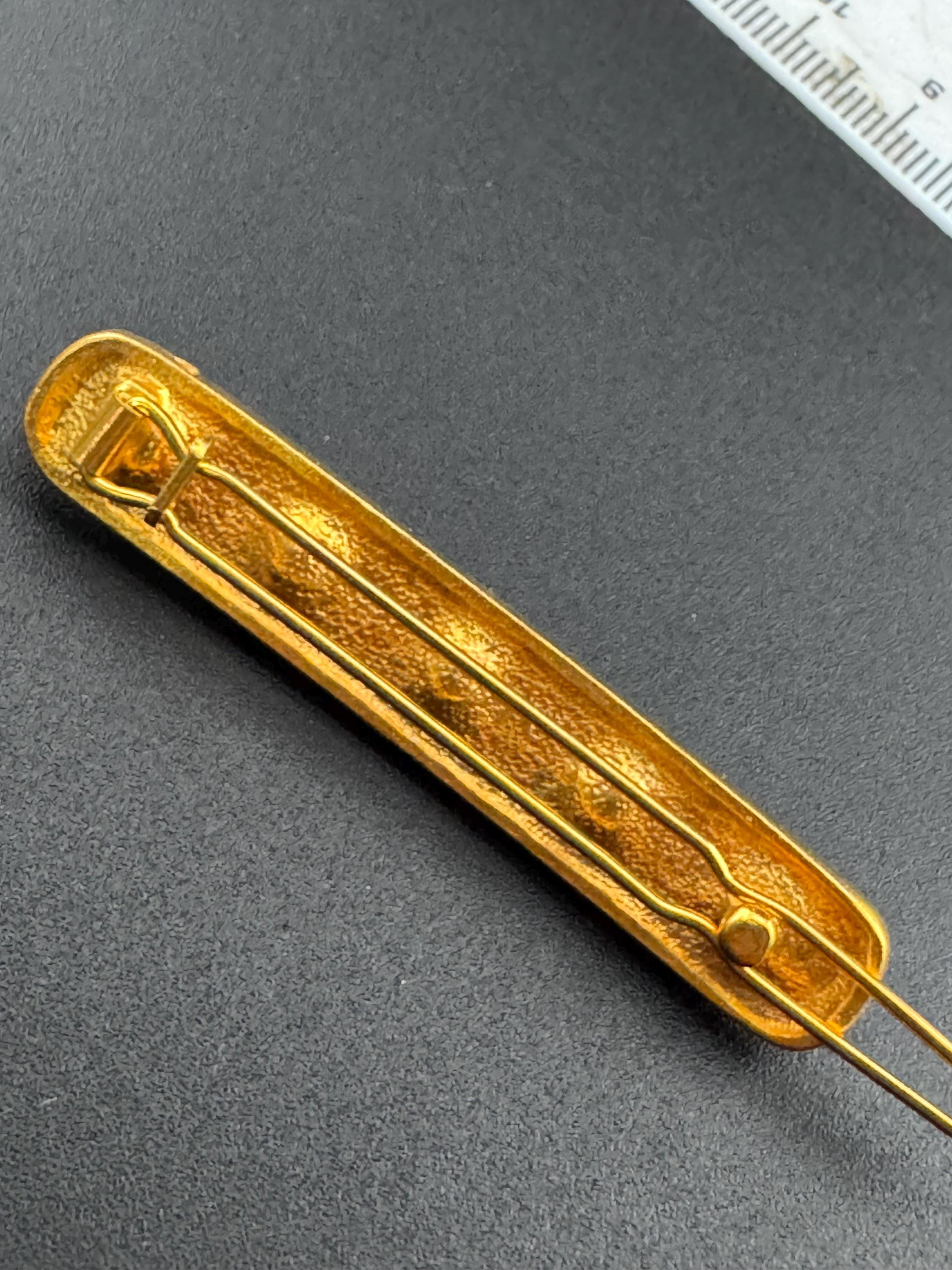 Pearl hair clip true vintage Matt gold tone old shop stock