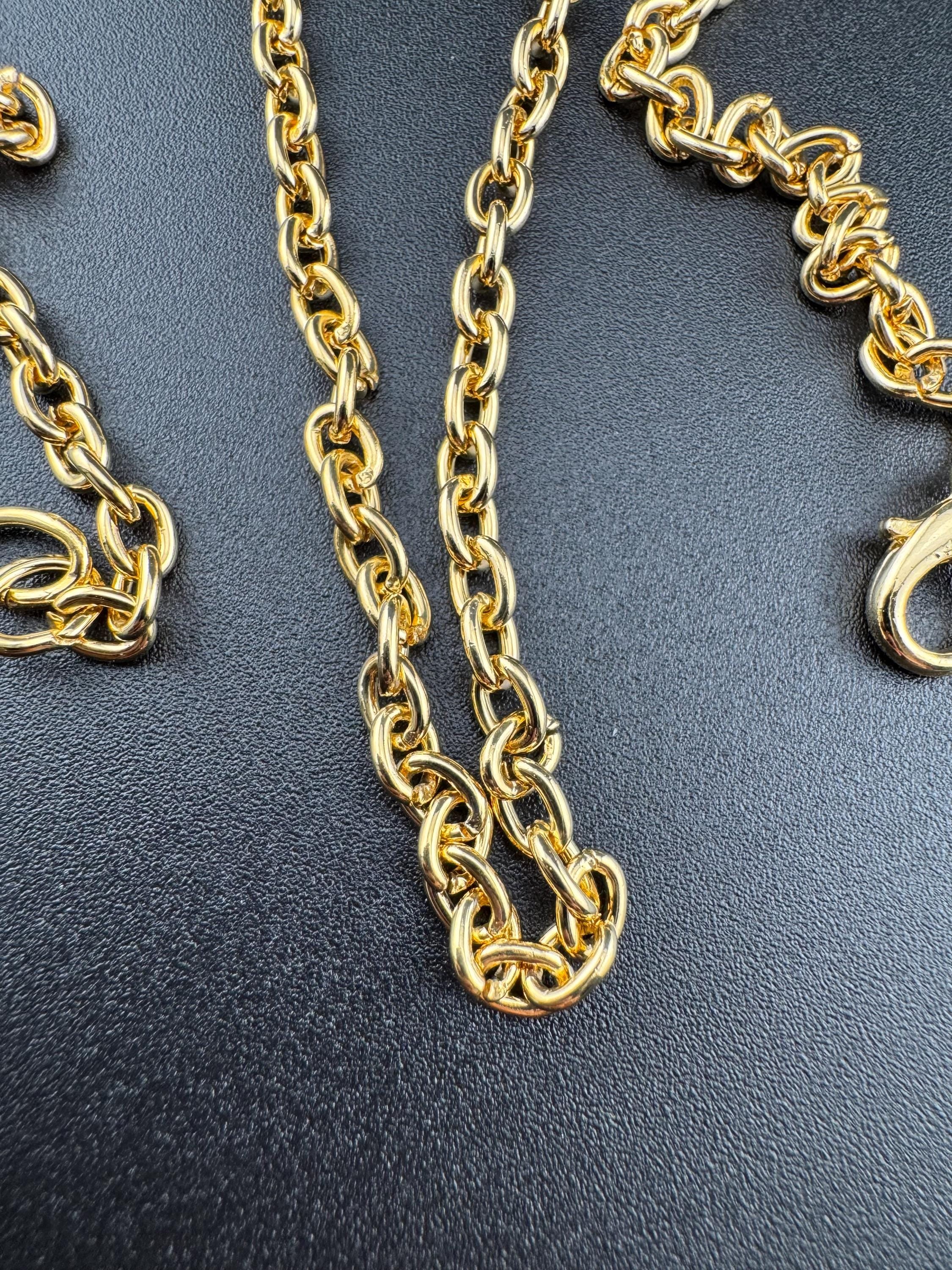 28” 72cm long 1980s gold tone cable link plain chain necklace