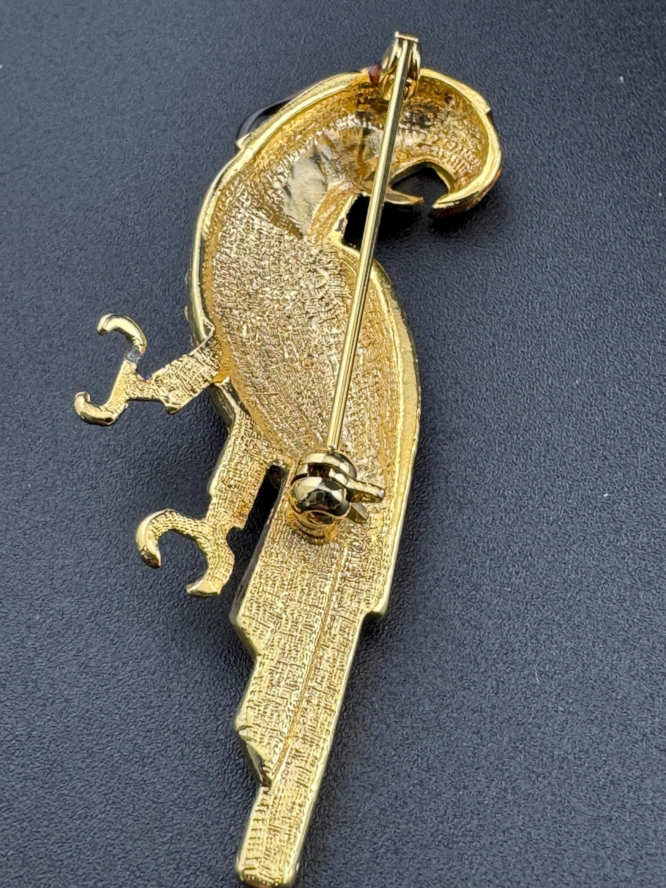 Vintage Tropical Parrot brooch set with Paste diamanté and brown orange Enamel gold tone metal 1980s