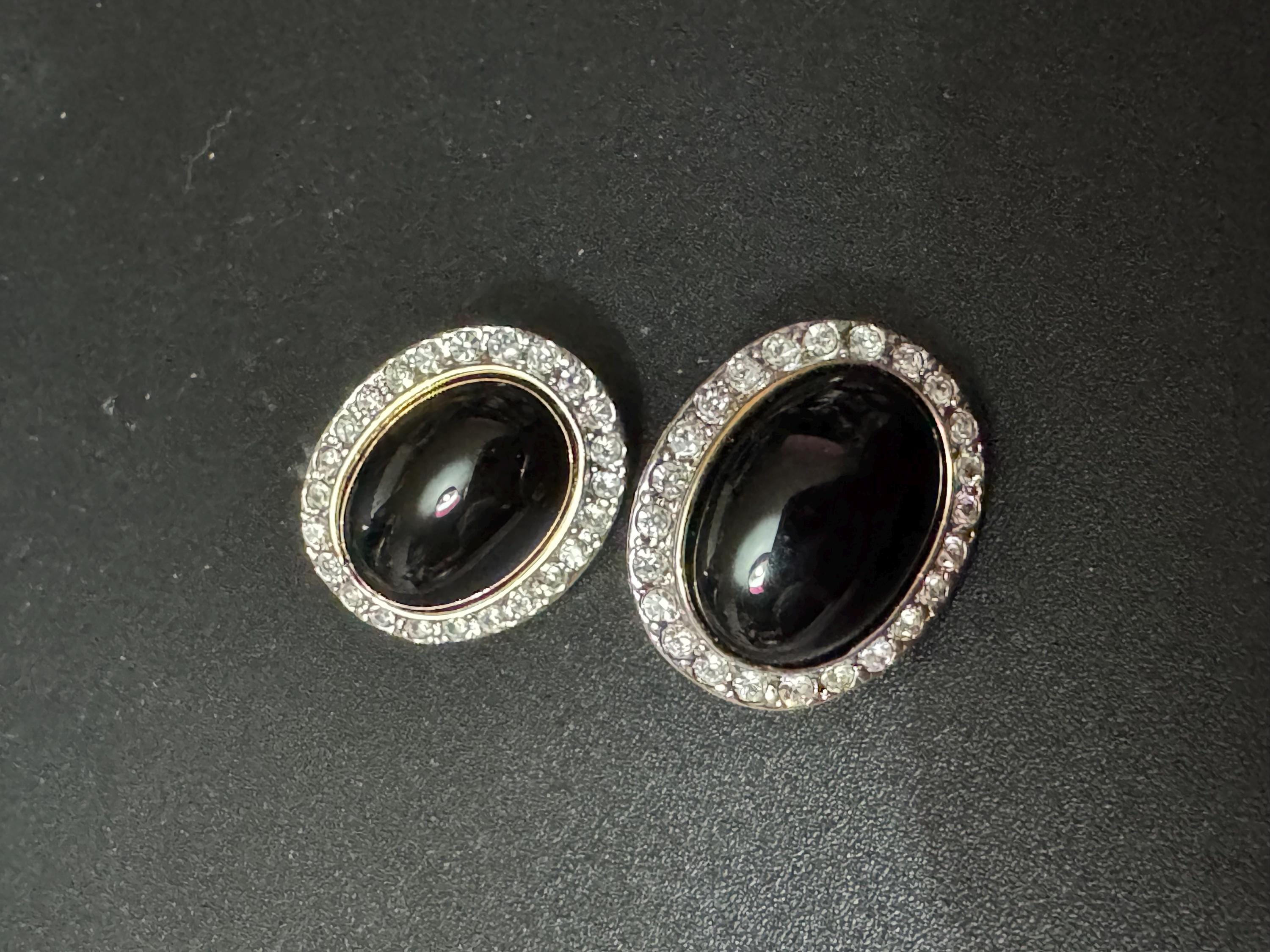 2.5cm retro silver tone black glass cabochon clear diamanté paste stud earrings pierced ears