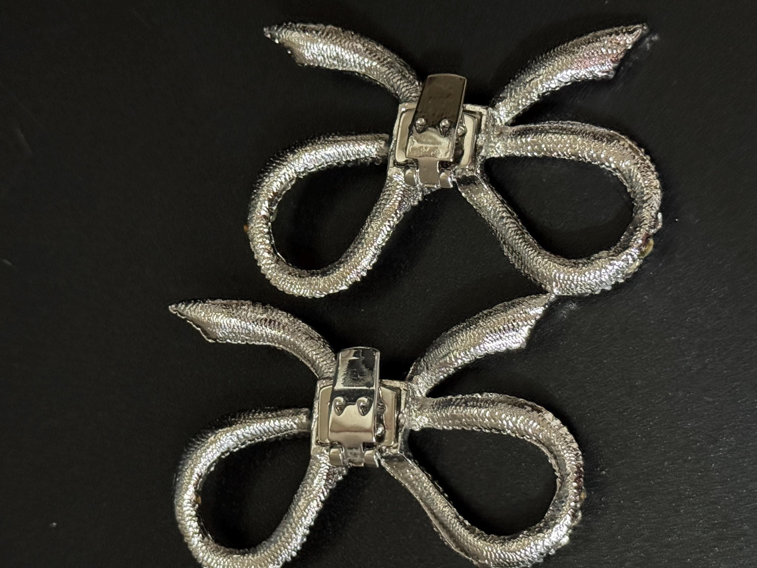 vintage Swarovski rhinestone pair of silver tone bow shoe or dress clip clear Glass diamanté paste 6cm wide