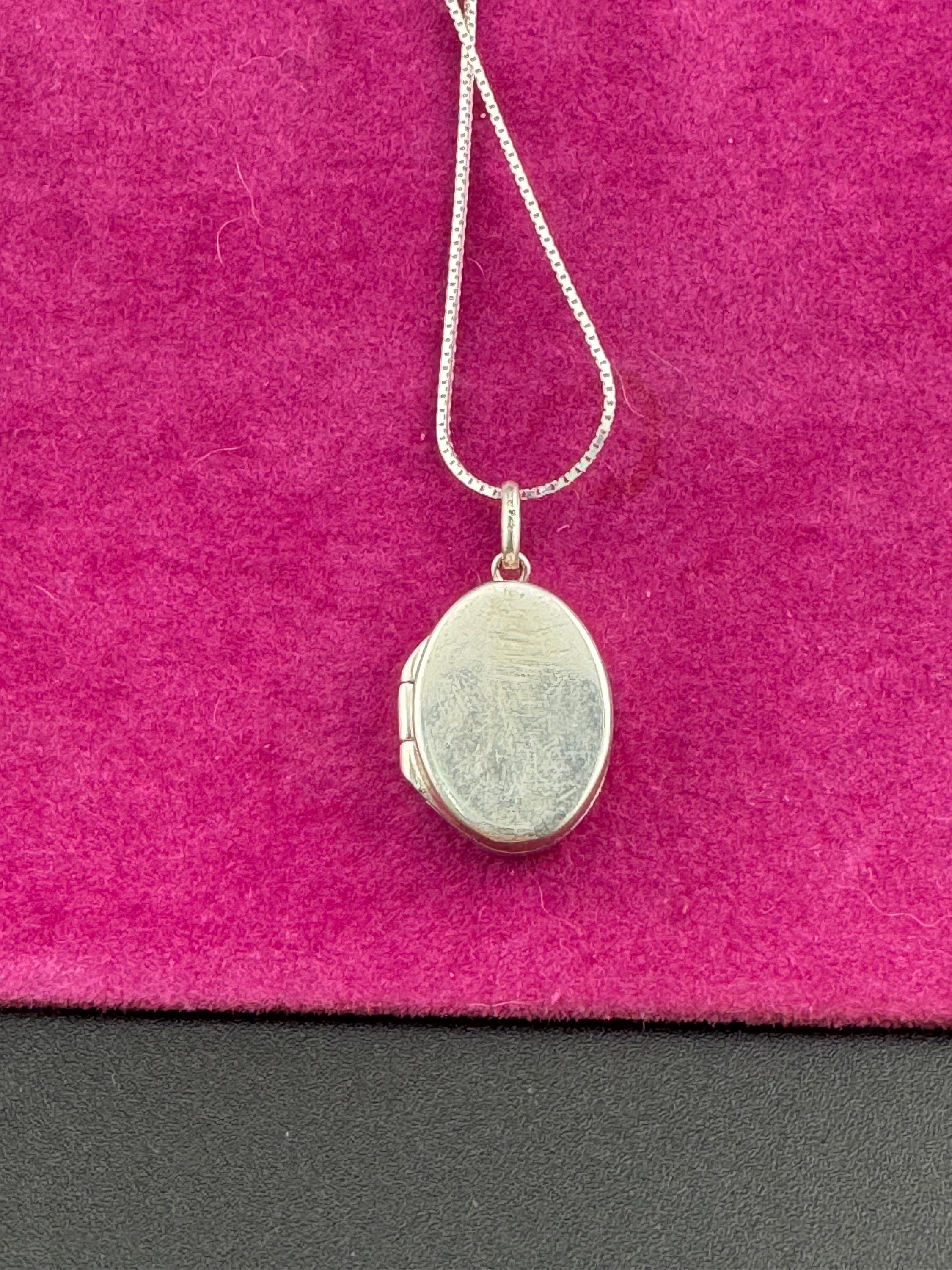 Vintage small sized silver photo Locket with engraved design, memorial keepsake stamped on a 925 silver chain