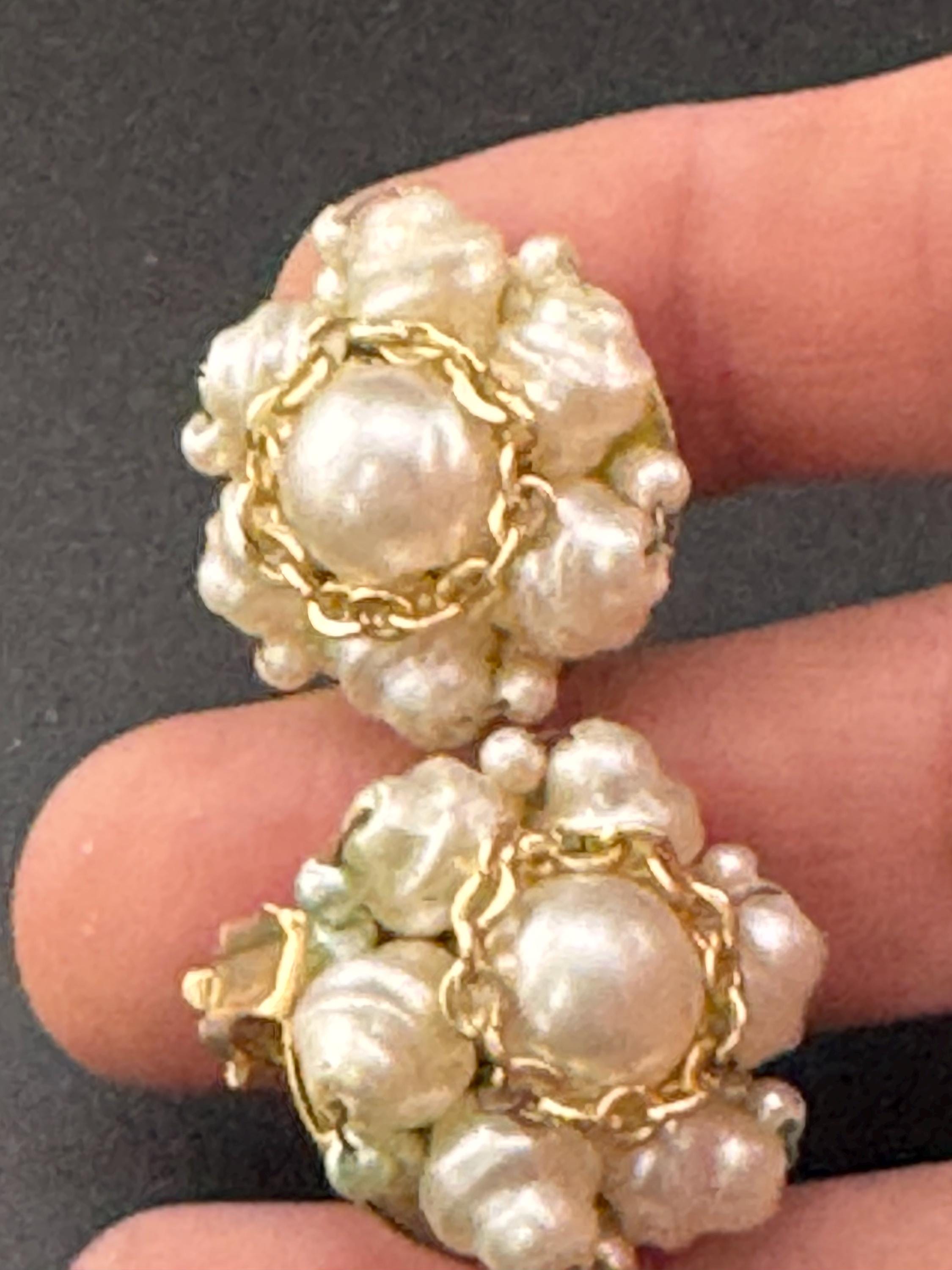 Empire made round Vintage cluster faux Pearl gold chain beaded Clip on Statement Earrings 2.25cm