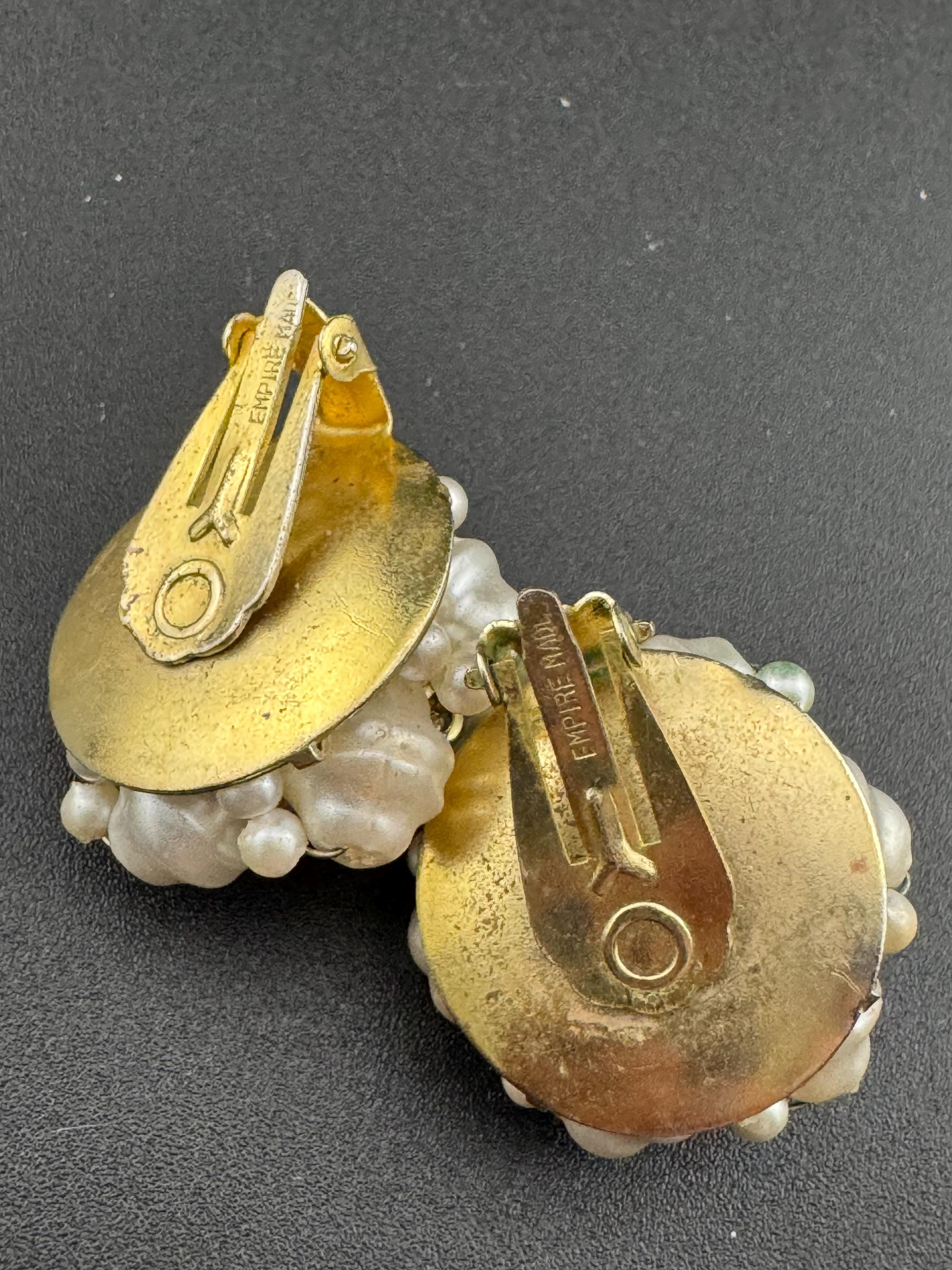 Empire made round Vintage cluster faux Pearl gold chain beaded Clip on Statement Earrings 2.25cm