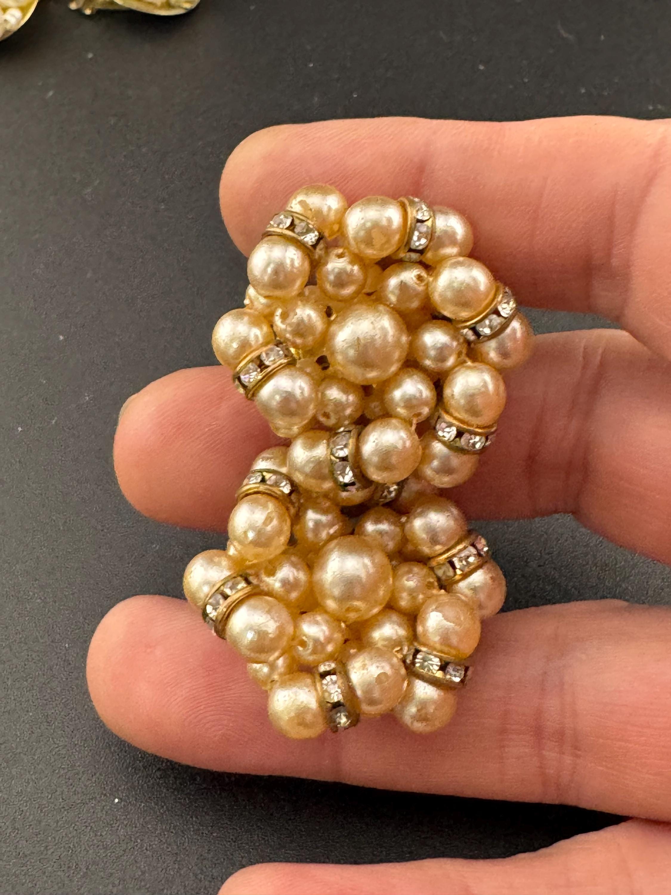 XL oversized 3cm round Vintage cluster faux Pearl diamanté Clip on Statement Earrings