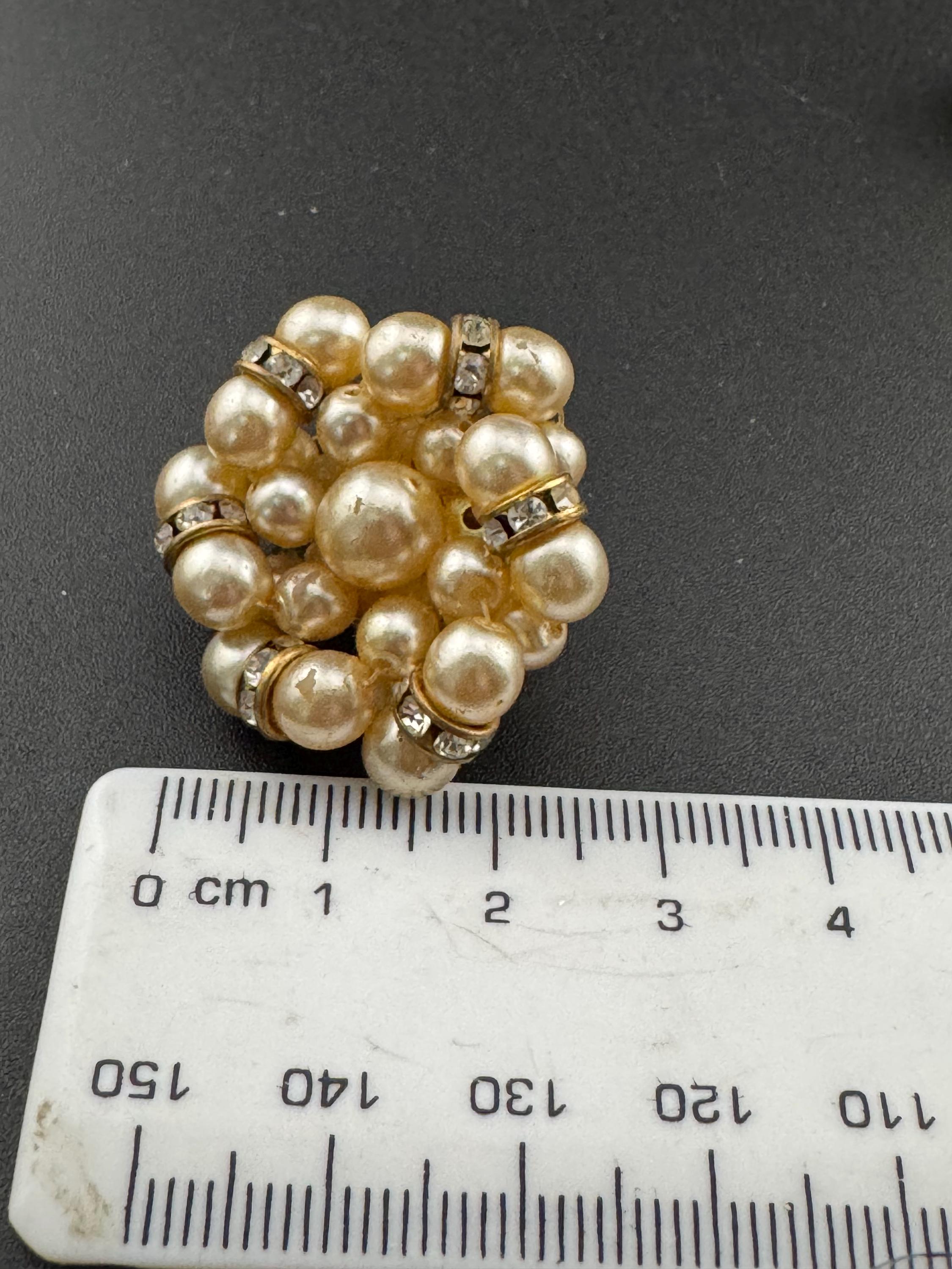 XL oversized 3cm round Vintage cluster faux Pearl diamanté Clip on Statement Earrings