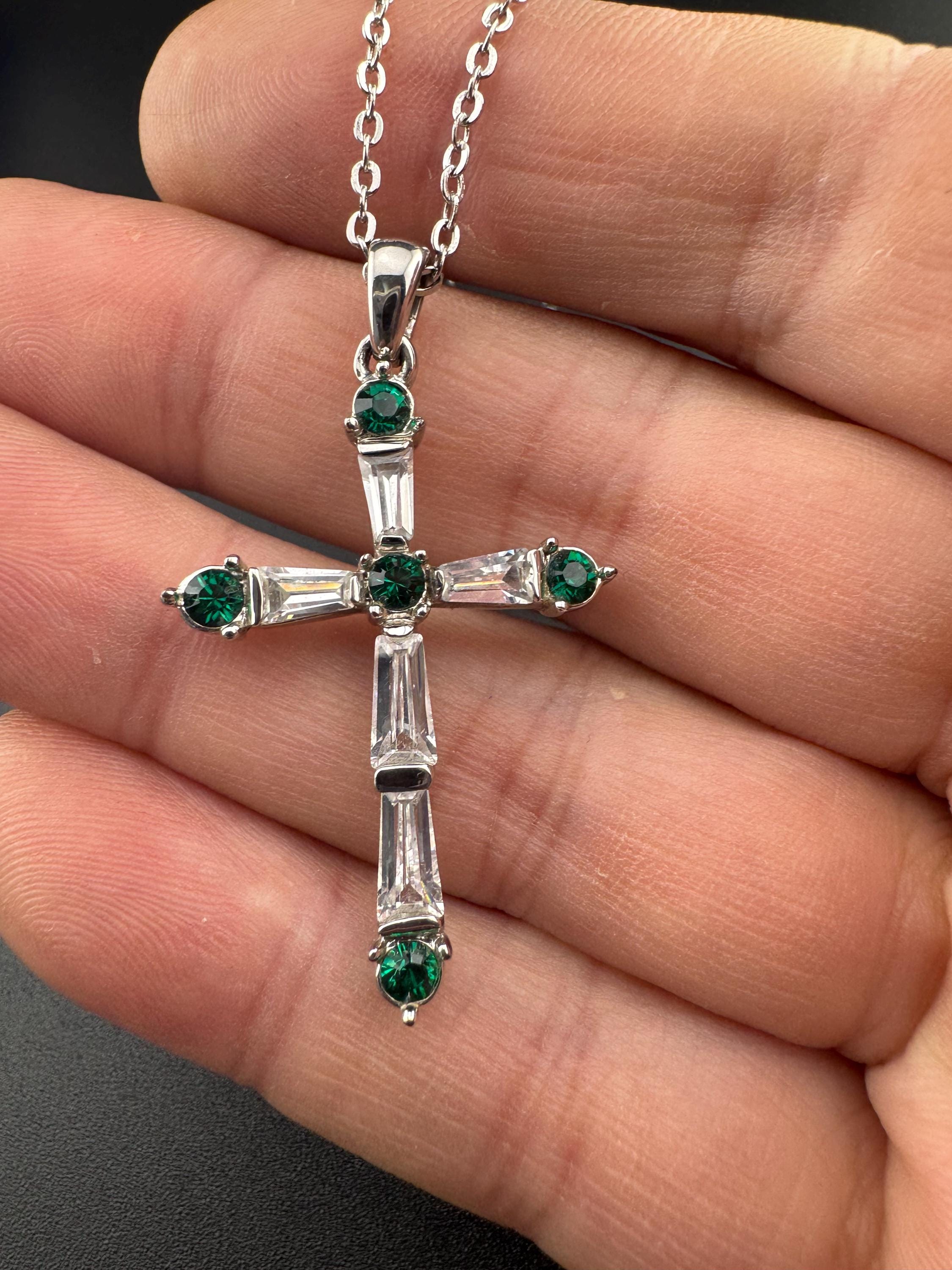 Vintage signed JBK Camrose and Kross silver plated emerald green and clear crystal cross pendant on a 50cm chain