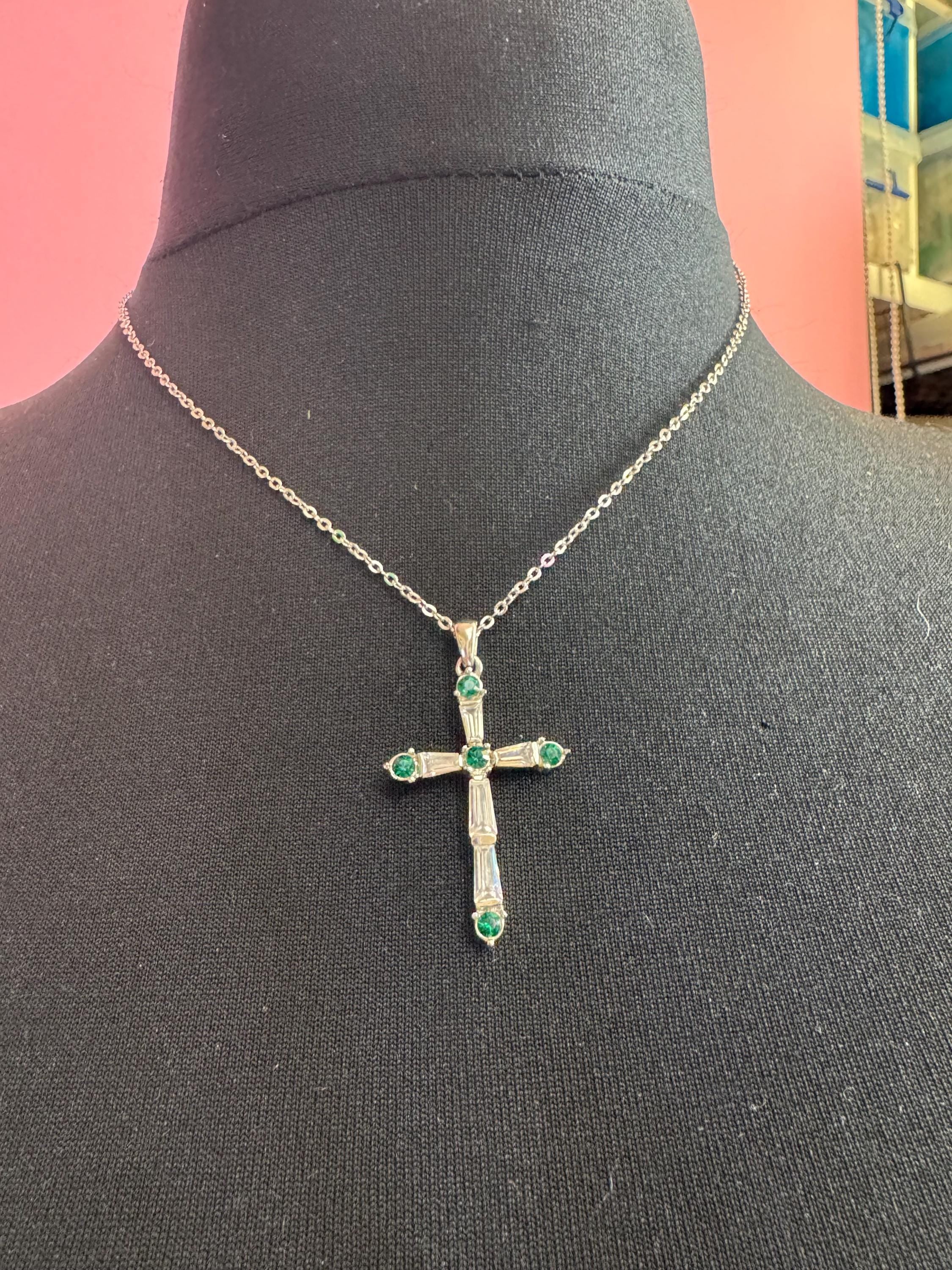 Vintage signed JBK Camrose and Kross silver plated emerald green and clear crystal cross pendant on a 50cm chain