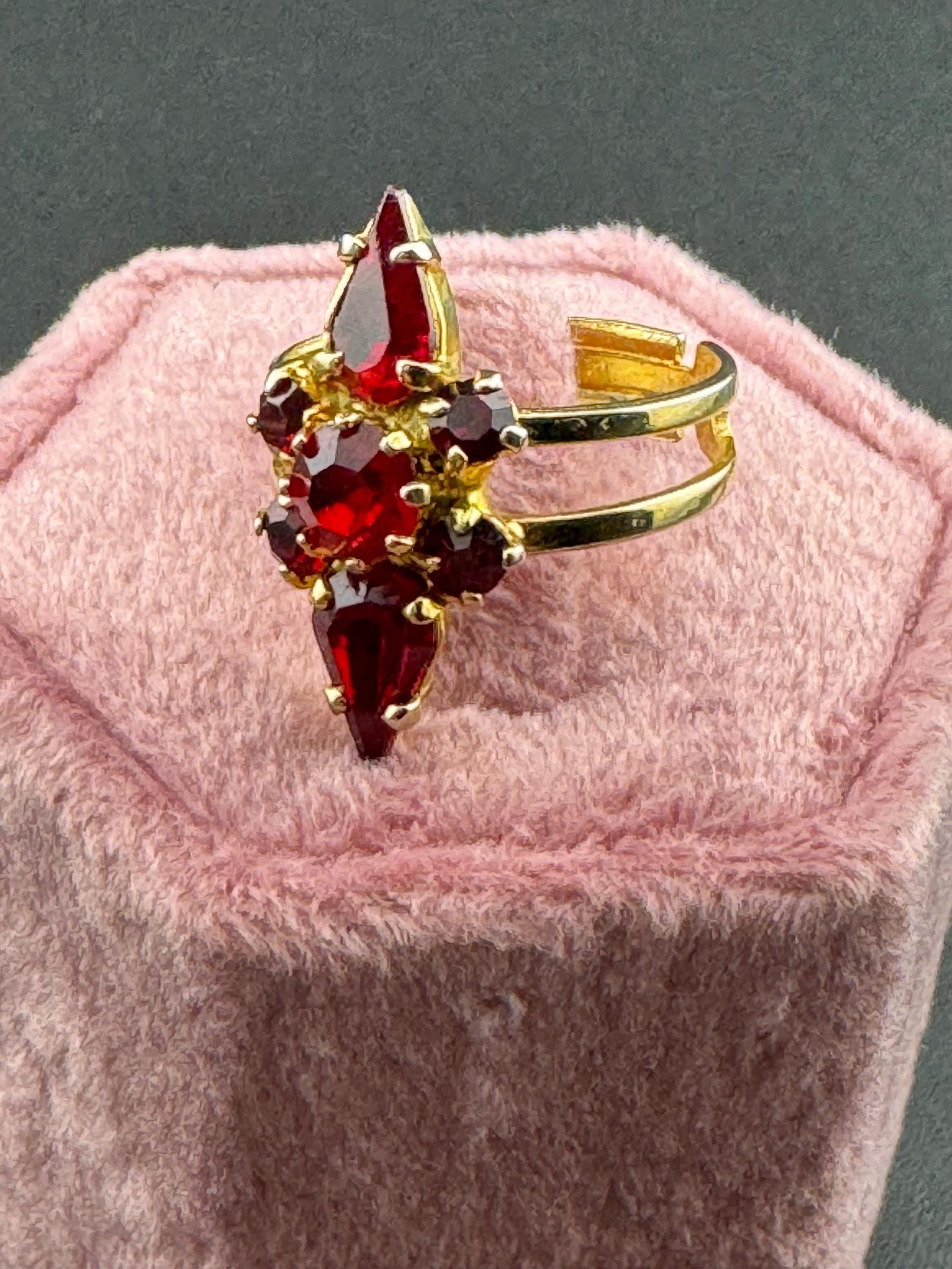 Vintage ruby red glass stones gold tone cluster ring 1970s Size O P Q R S adjustable
