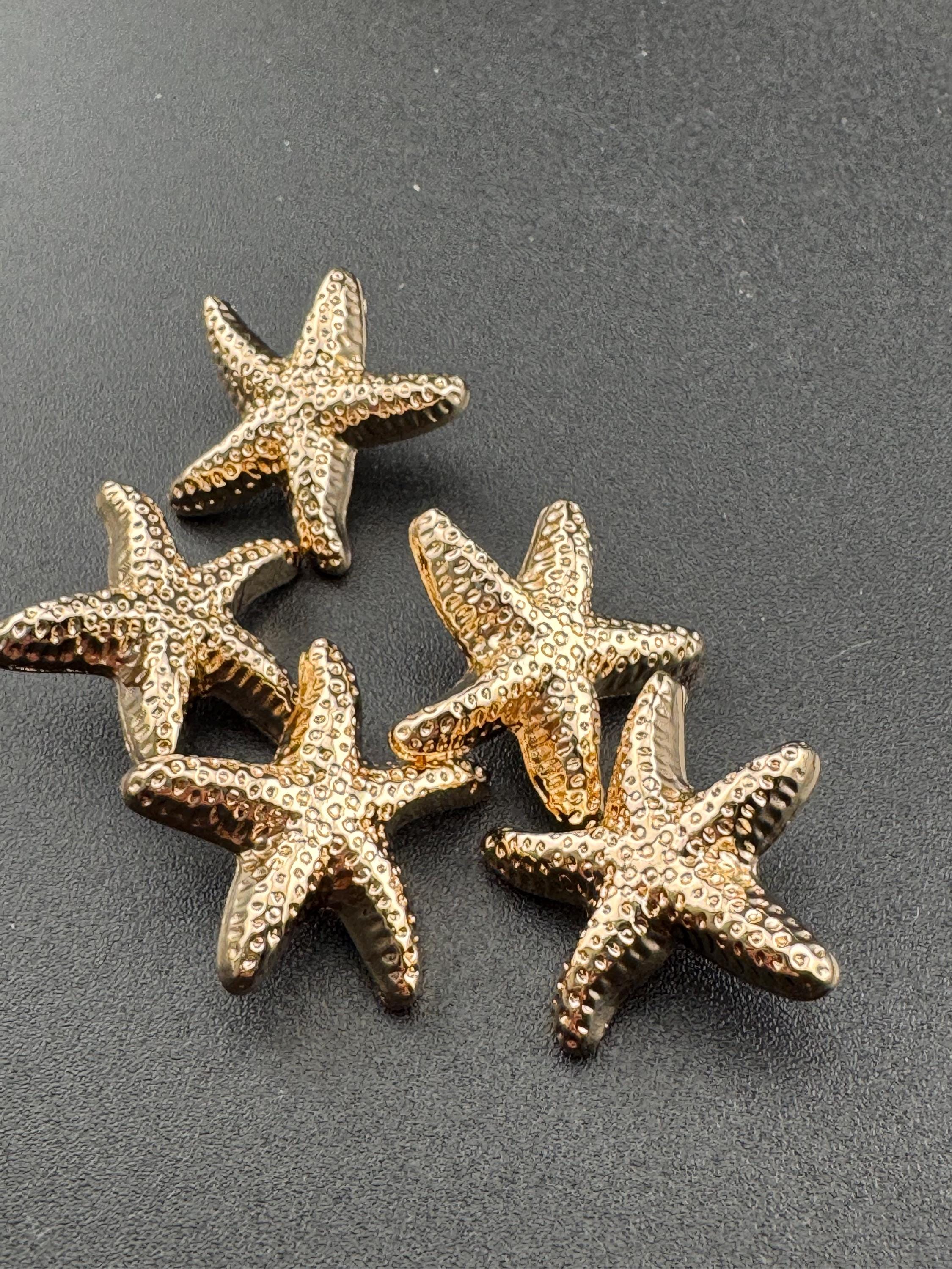 Pack of 5 20mm gold tone starfish buttons with metal shank nautical style